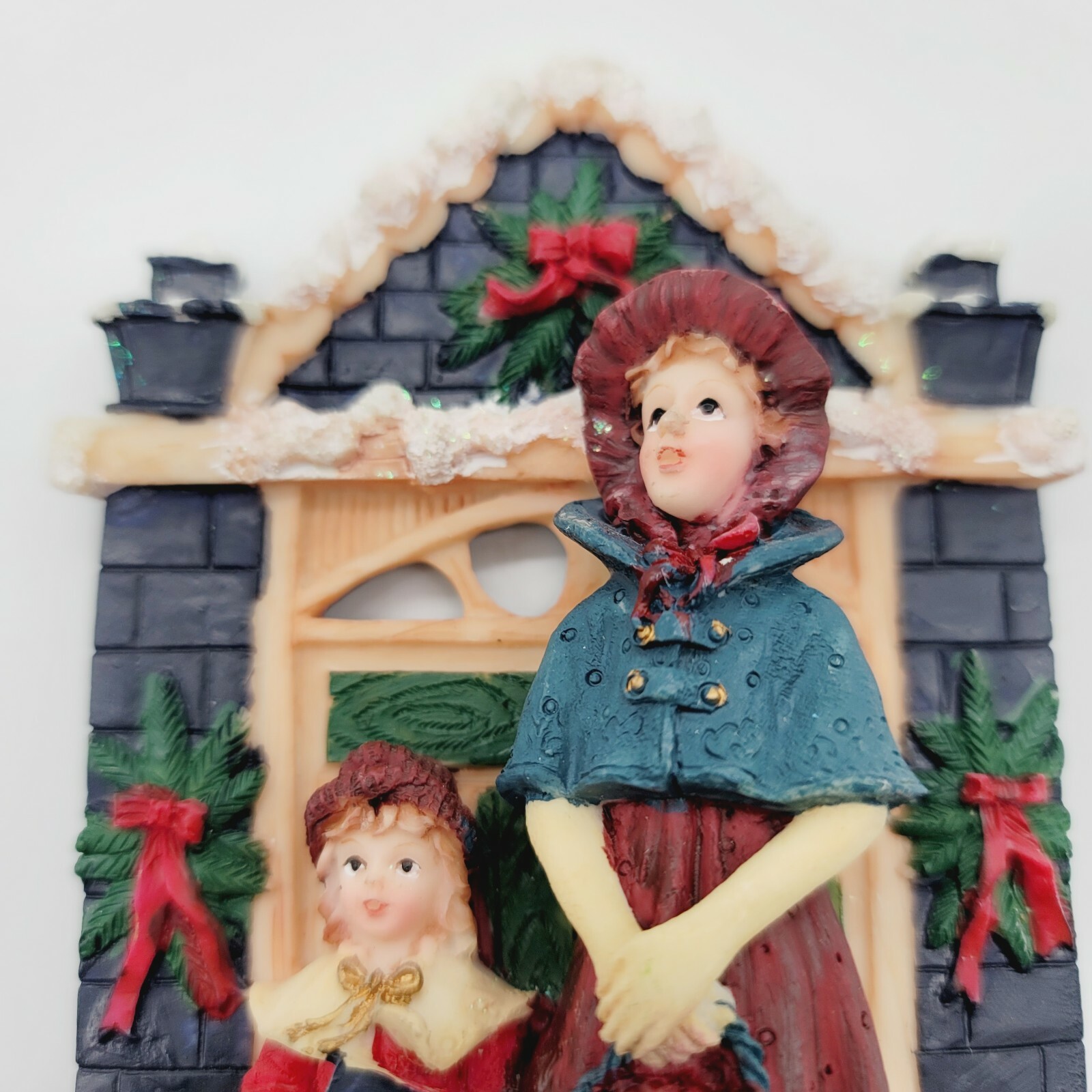 K’s Collection Old Fashioned Christmas Carolers Christmas Mother Vintage 5.5″ T