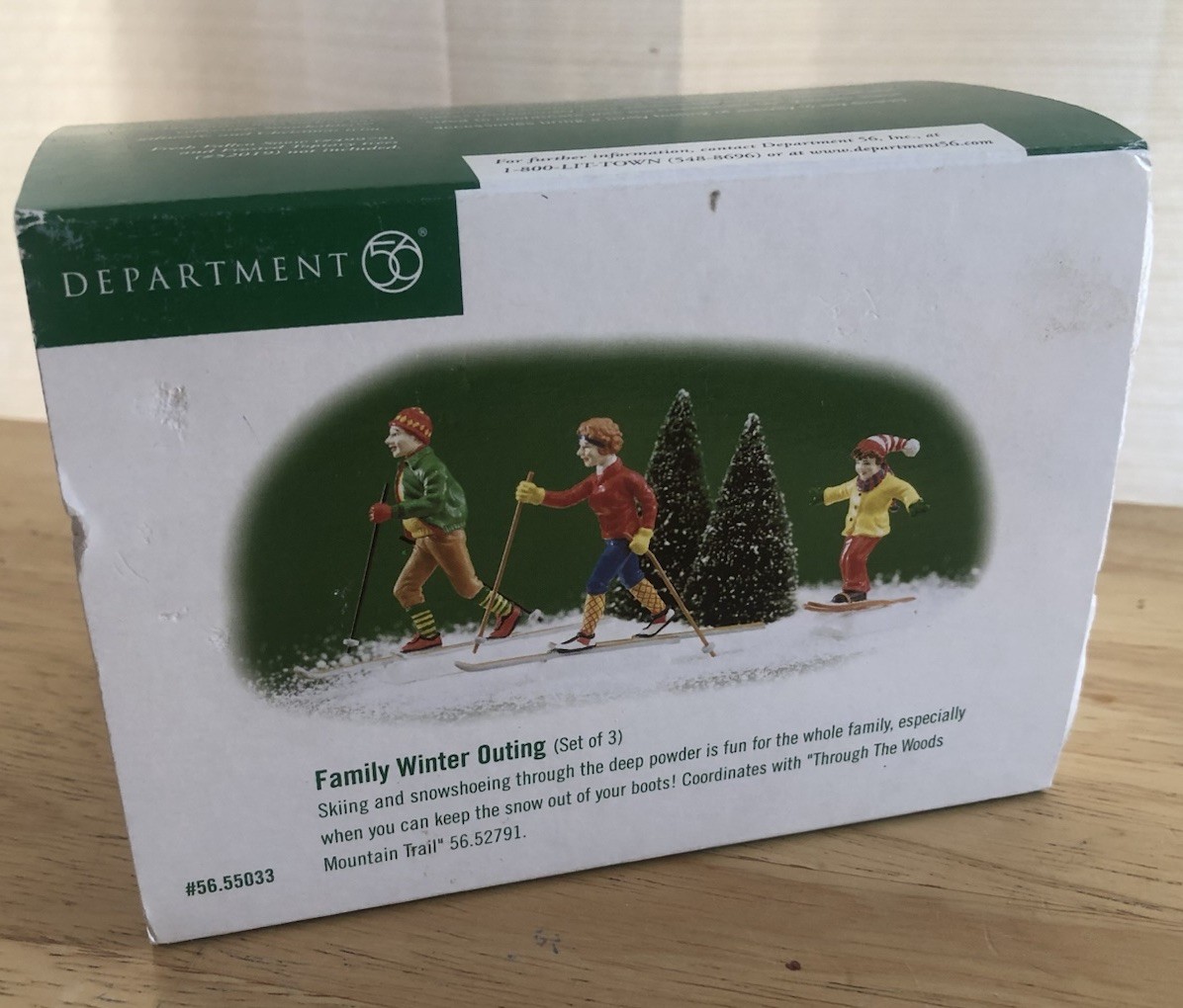 Dept 56 Family Winter Outing Set of 3 #56.55033 Snow Village Skiers w/ Box