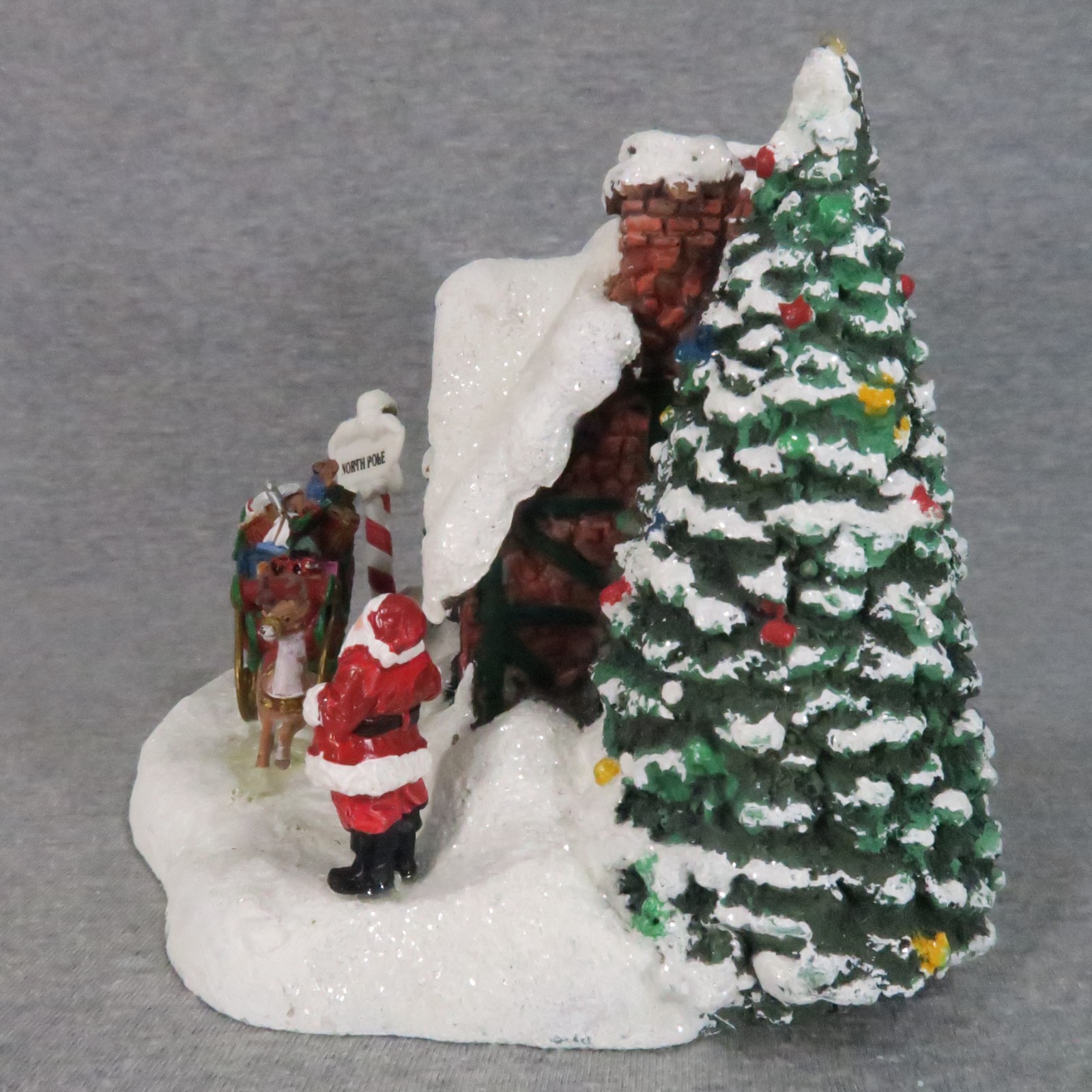 Thomas Kinkade Santas Workshop Light Up Christmas Village House Teleflora 2010