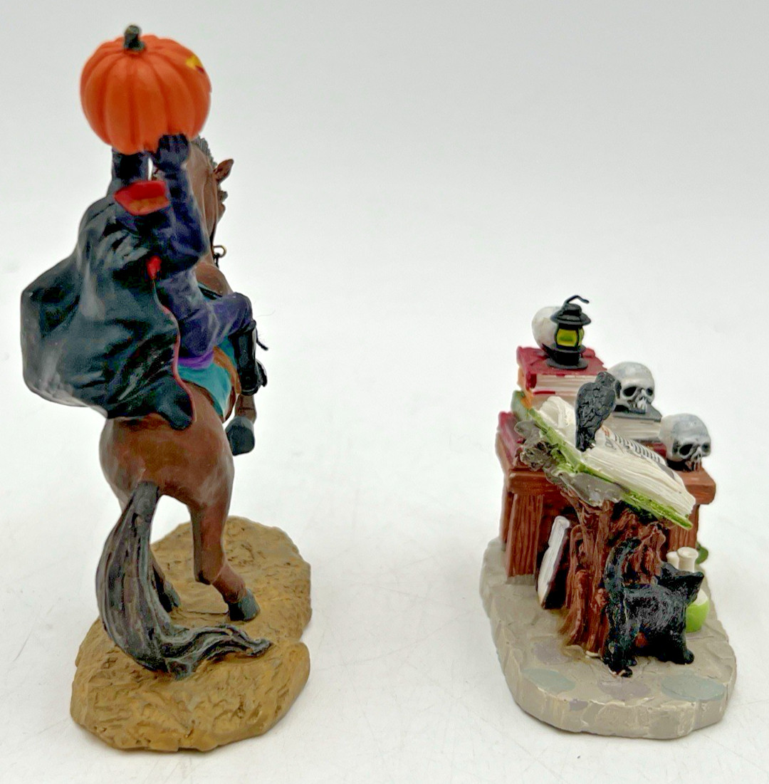 LEMAX SPOOKY TOWN PIRATES TREASURE CHEST, HEADLESS HORSEMAN SKELETONS, LEAF PILE