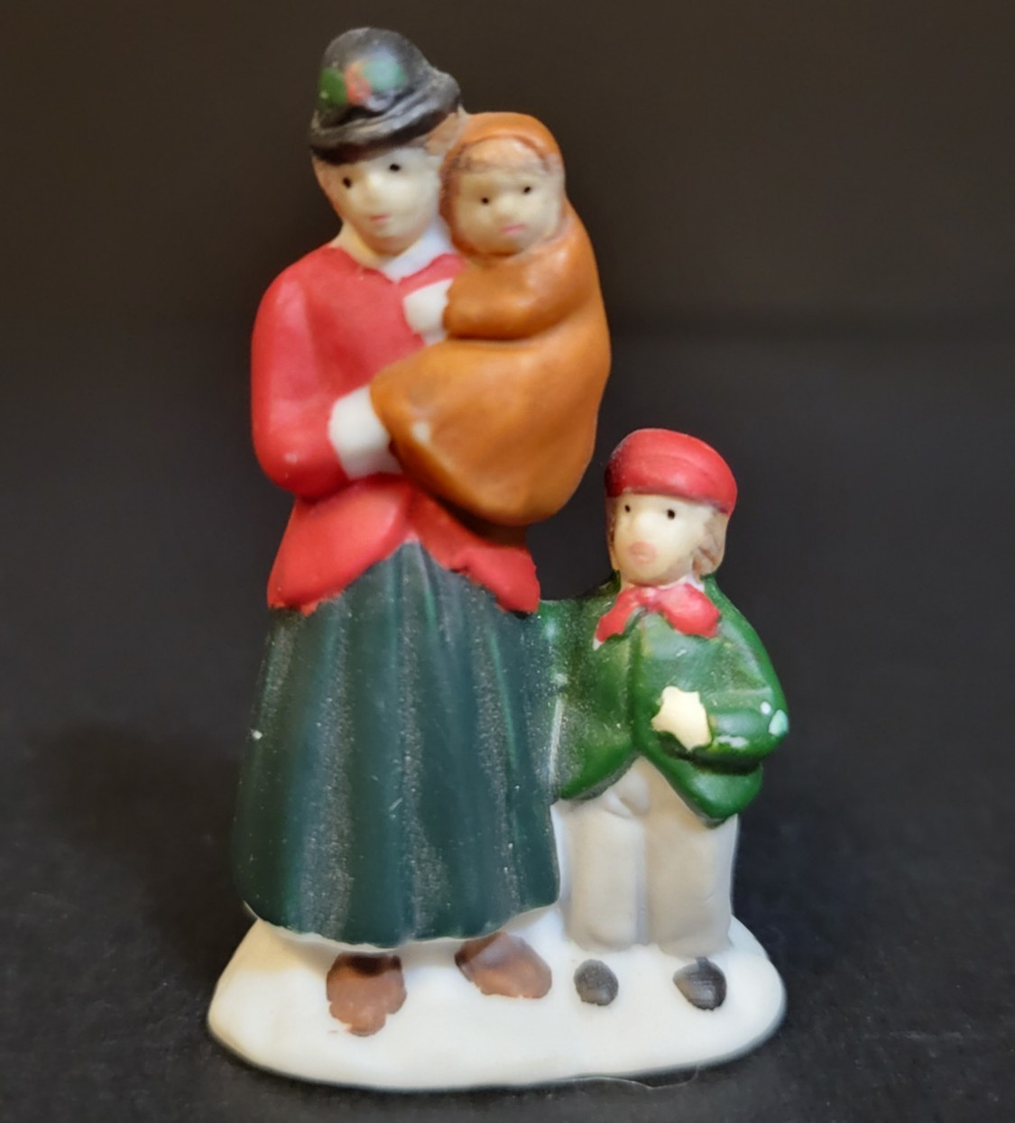 Christmas Valley Wonderful Holiday Village Go Along Figure Mother and Children