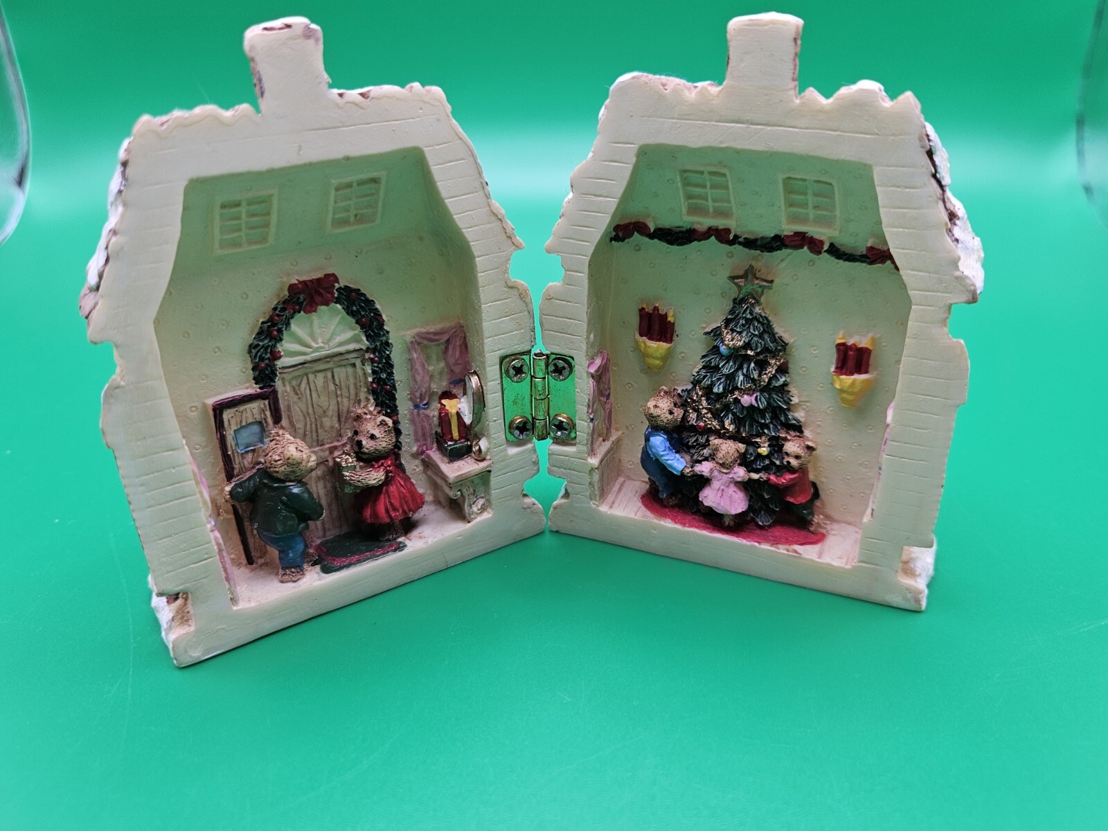 1996 Avon Miniature Winter Village Collection Home Sweet Home