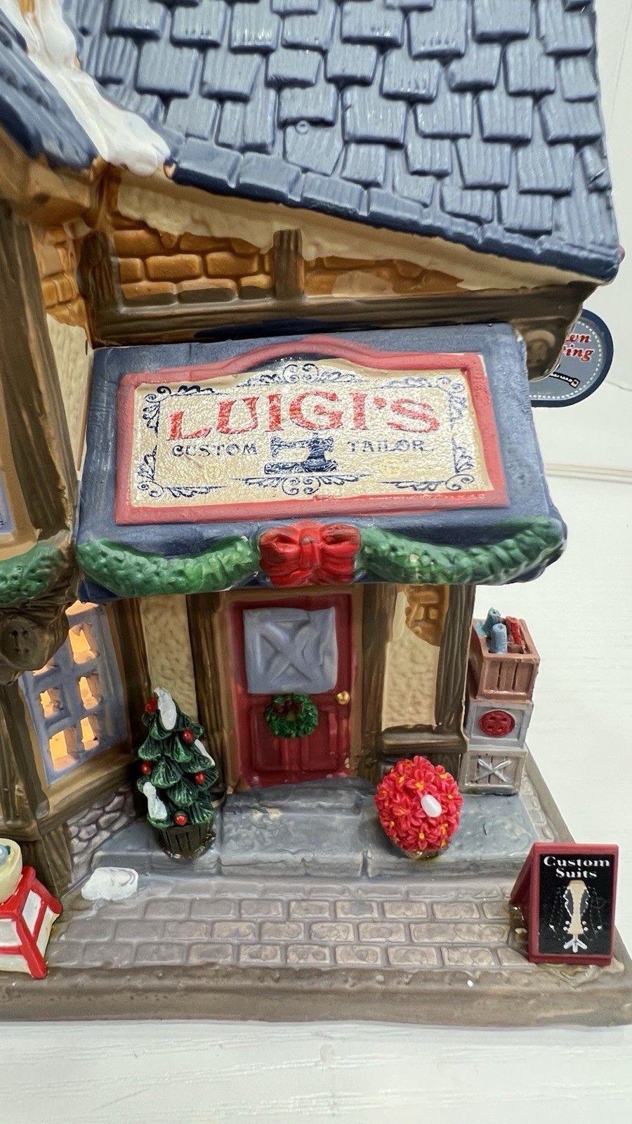Lemax Holidays & Seasons “Luigi’s Custom Tailor” 35543 Retired 2013 RARE And NEW