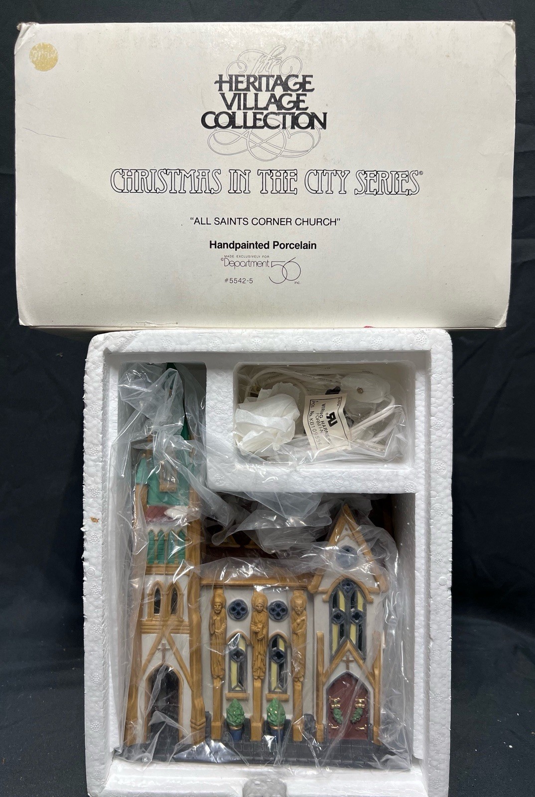 Department 56 Snow Village All Saints Corner Church 5542-5 New In Box