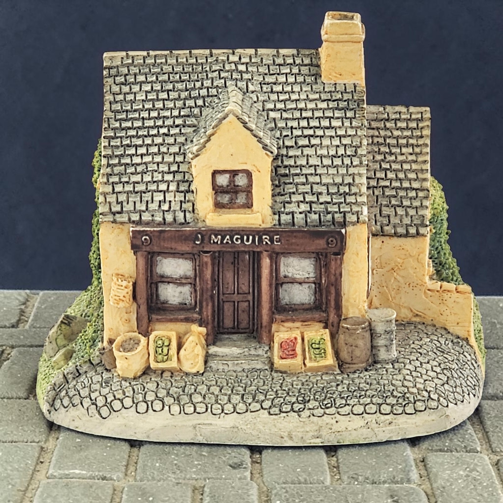 VTG McGuires General Store Village House Figurine Irish Heritage Ireland Diorama