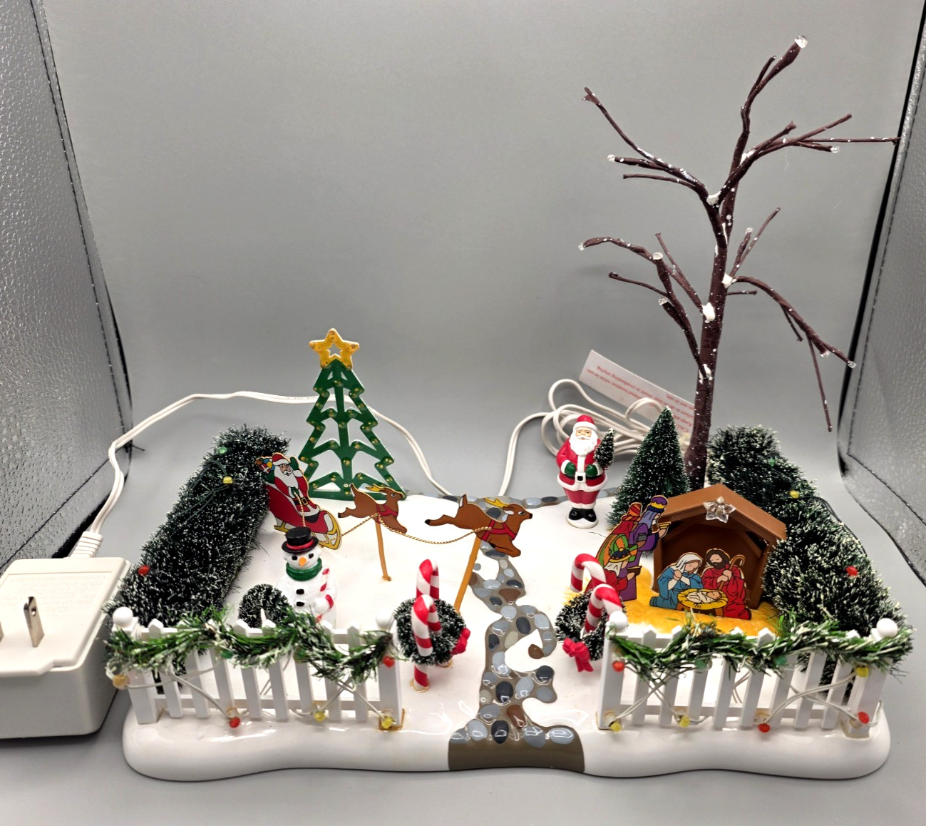 Dept 56 Festive Front Yard Christmas Village Santa Snowman Nativity