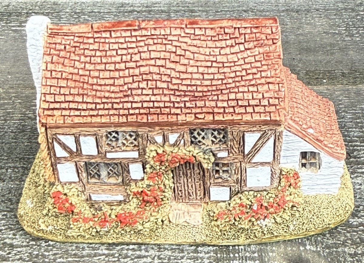 Lilliput Lane “Acorn Cottage” 1984 Miniature Handmade United Kingdom No Box
