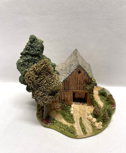 Lilliput Lane “Countryside Barn” The American Landmarks Collection 1989