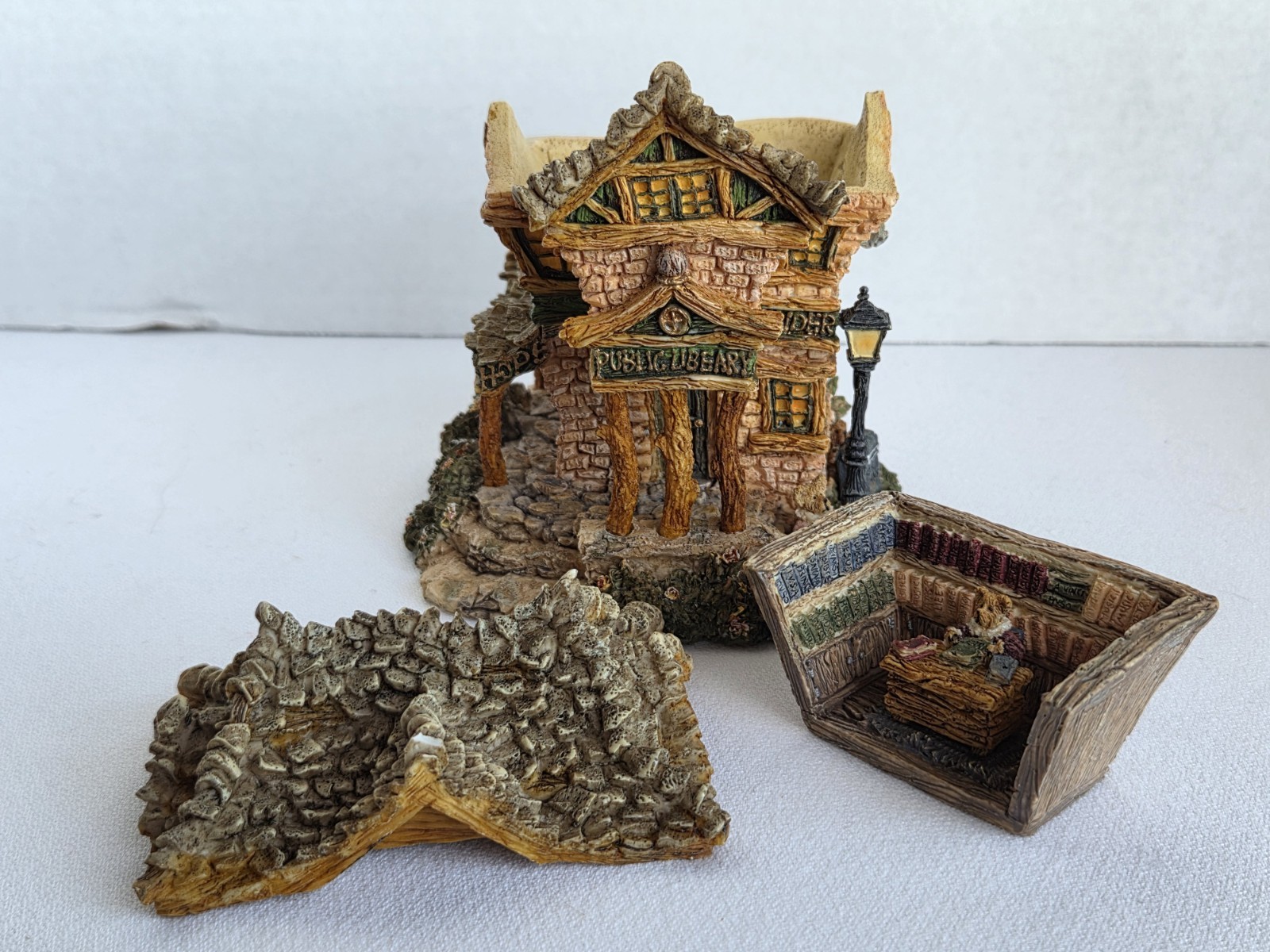 Boyds Bears Bearly-Built Village Lot – Public Library 19006 & Boyds School Resin