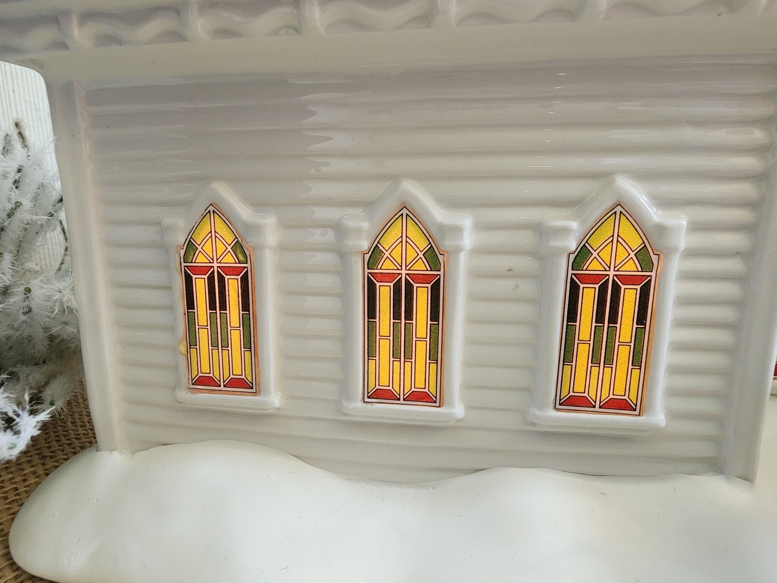 🎄Dept 56 Snow Village “Silent Night Church” Lighted &Musical – Retired 2005