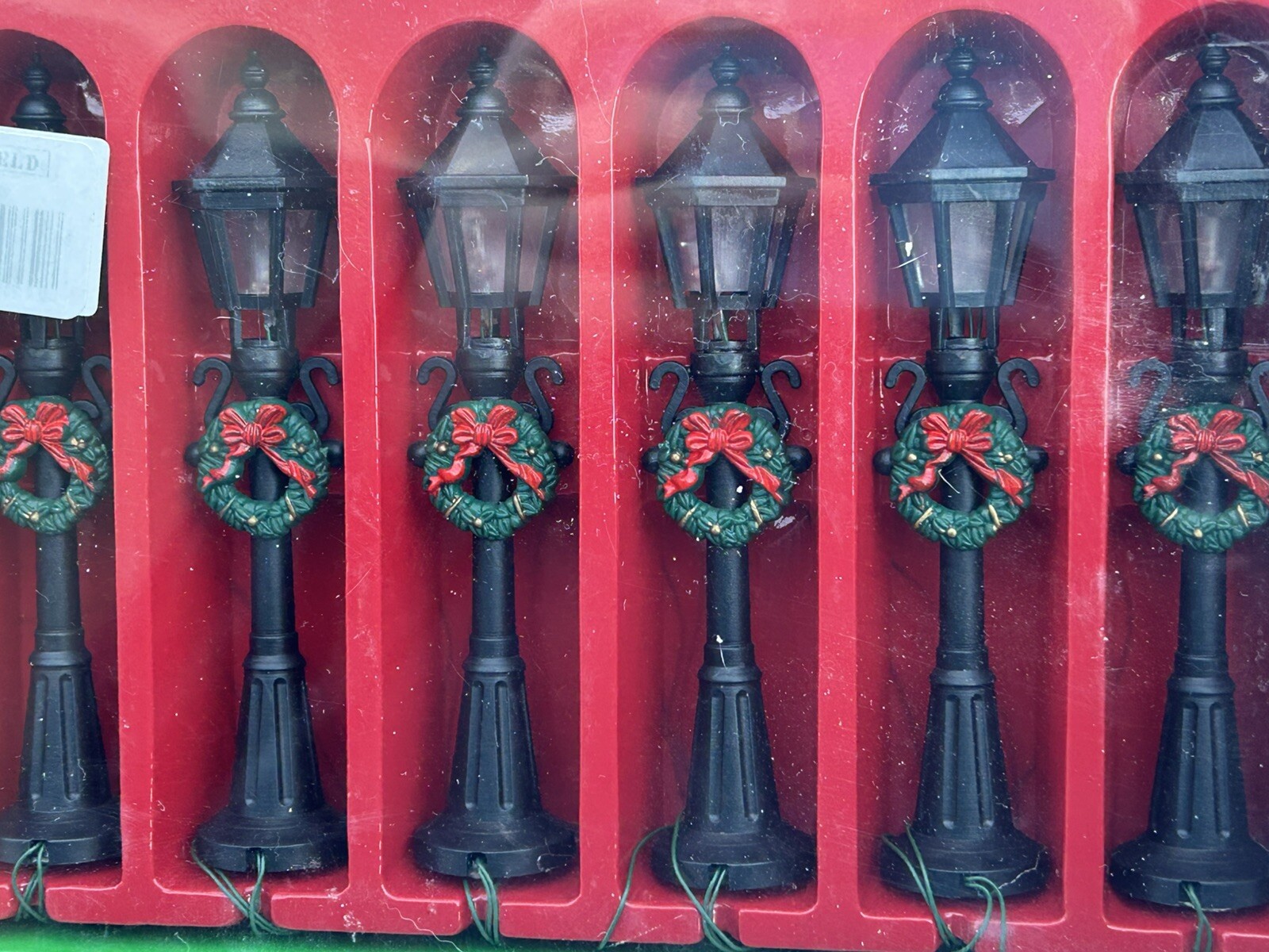 Set Of 6 Lighted Holiday Christmas Village Miniature Lamp Posts W Wreaths 4.75″