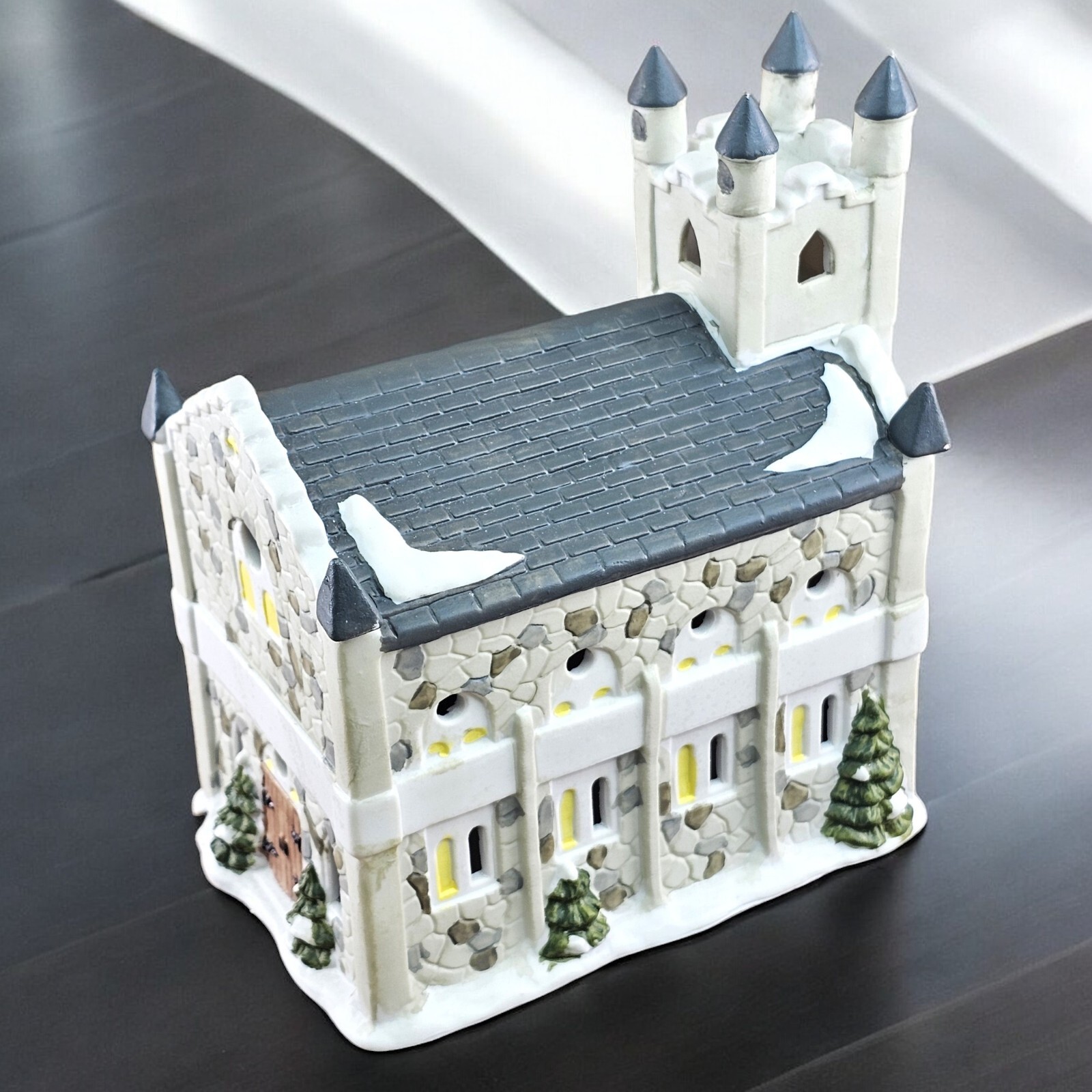 Vintage Pacific Rim Porcelain Christmas Queens Road Church Village House Taiwan