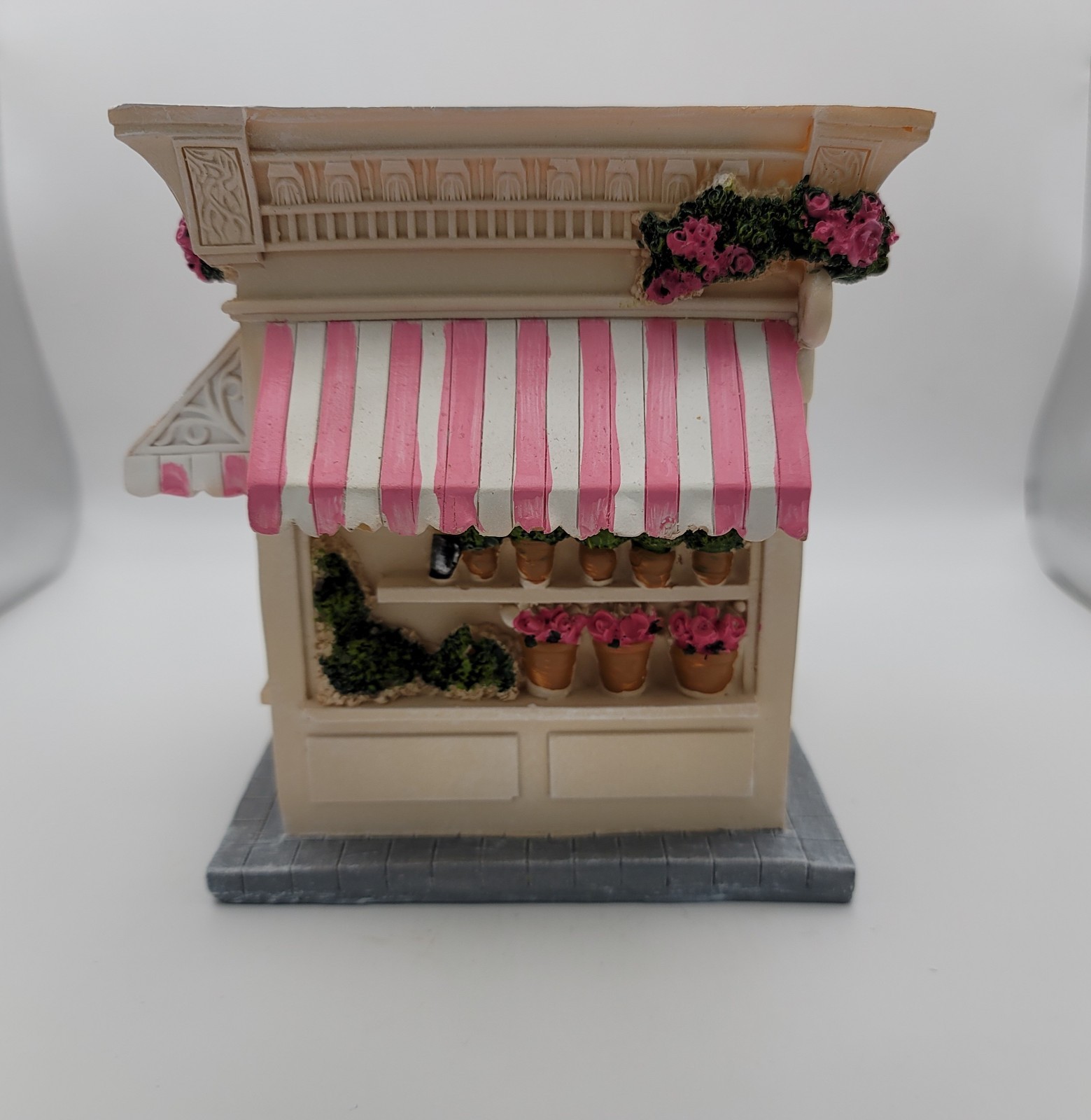 ASHLAND MINIATURES SPRING 2024 Parisian Cafe, Flower Shop, NEW
