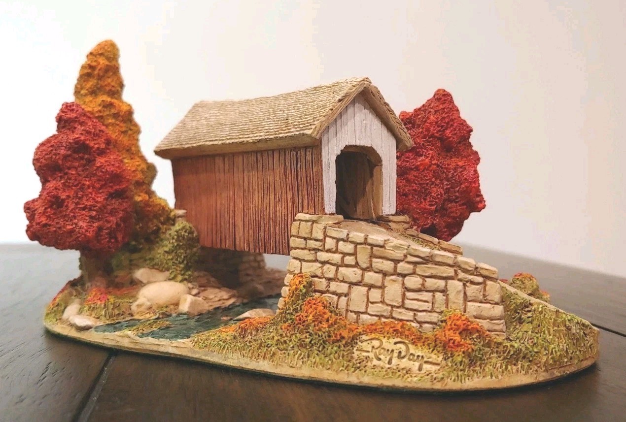 Lilliput Lane Covered Memories The American Landmarks Collection Mint Condition