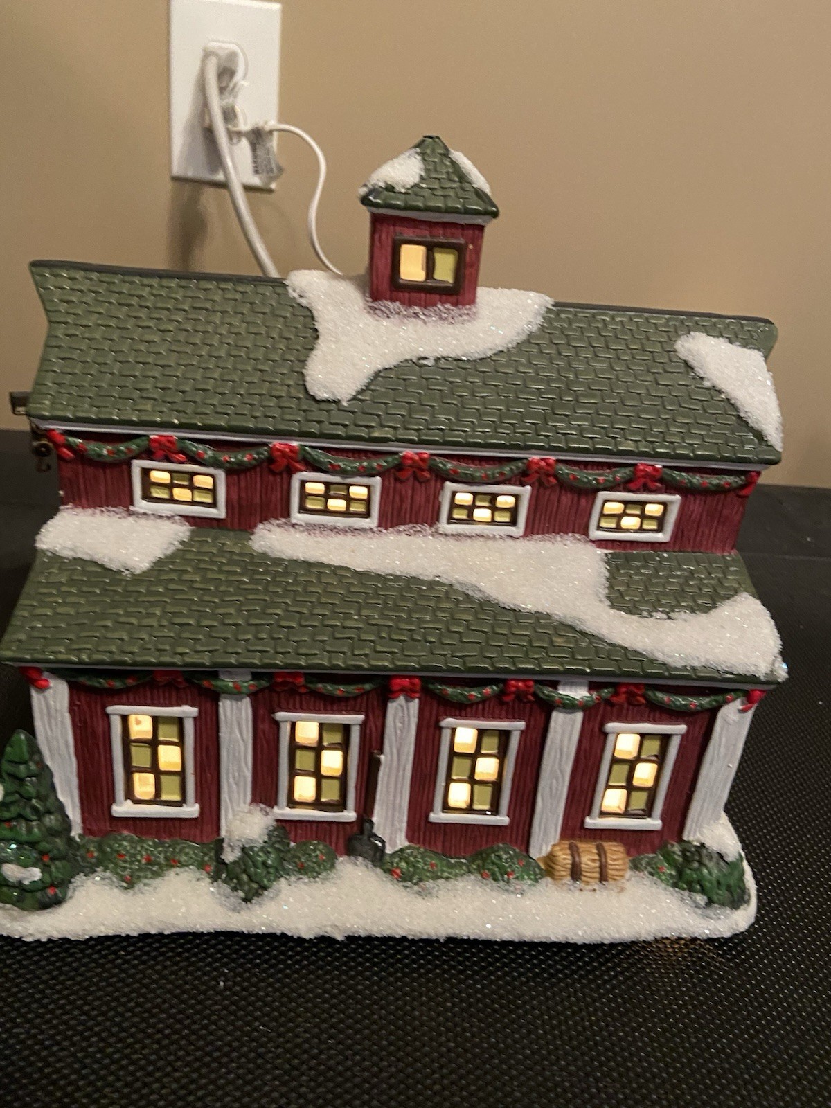 St. Nicholas Square Christmas Village Illuminated Country Stable 2009 Retired