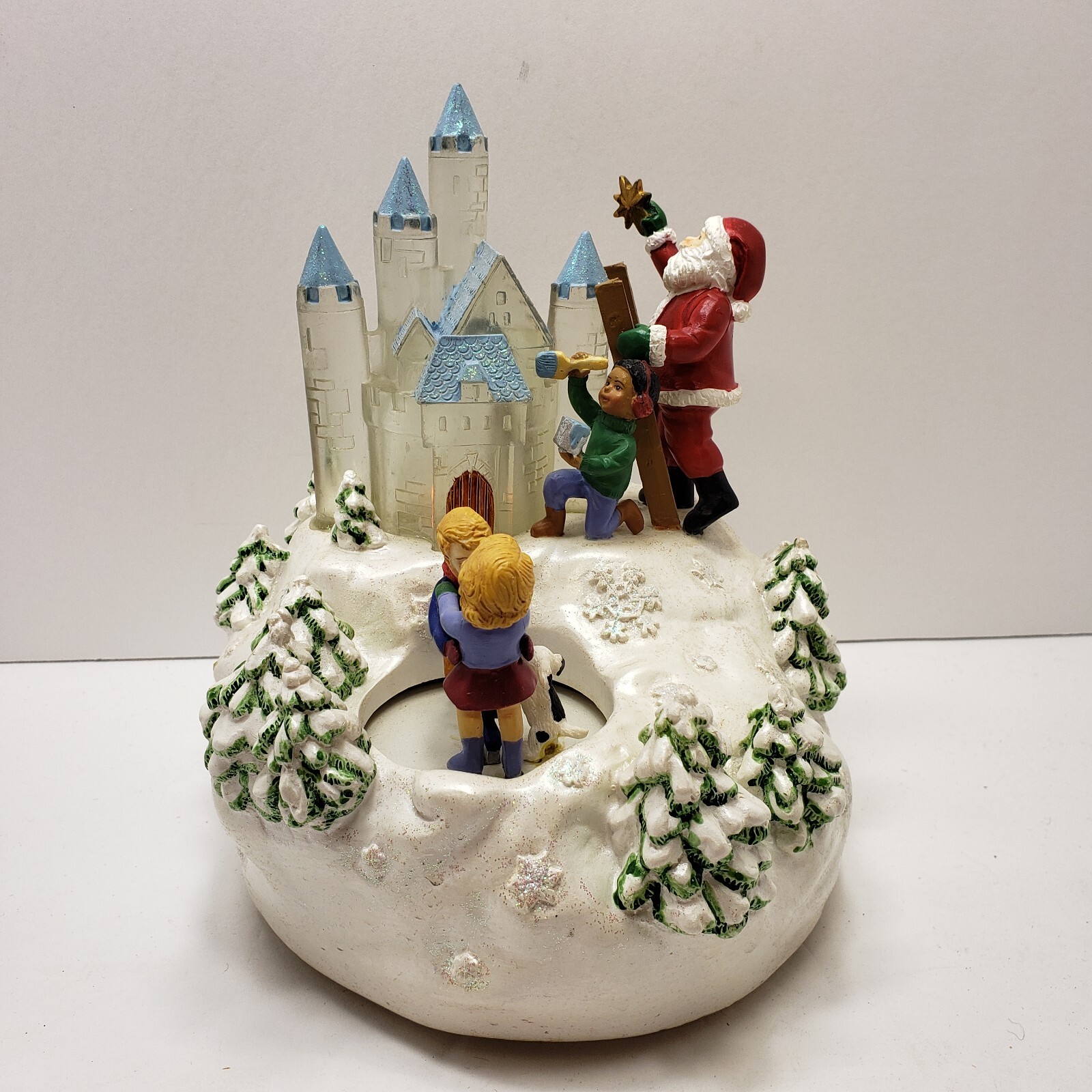 Animated Musical and Lighted Santa Ice Castle Wind Up Ice Skaters Puppy 7×6 inch