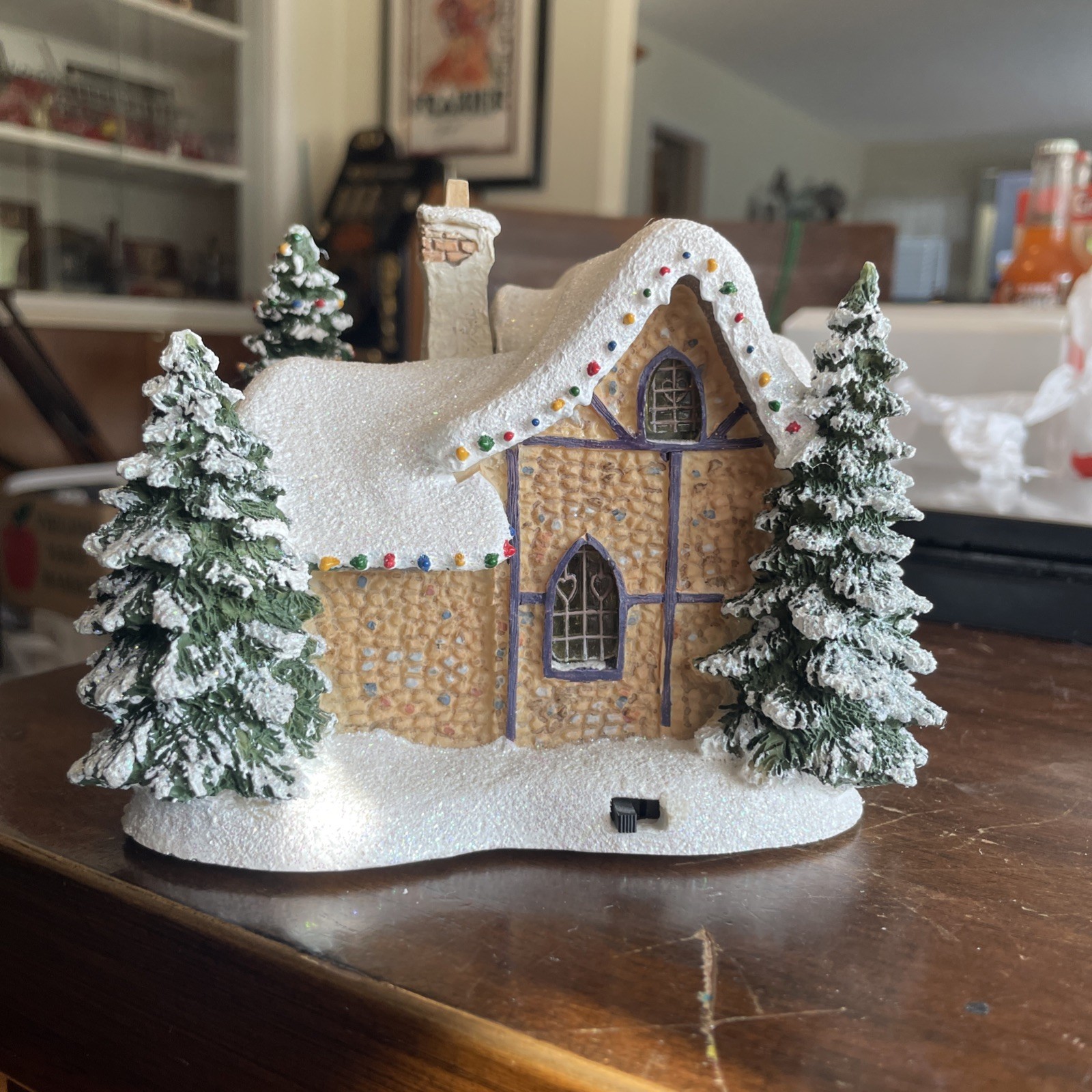 2006 Thomas Kinkade Christmas Village Sweetheart Cottage Teleflora Works