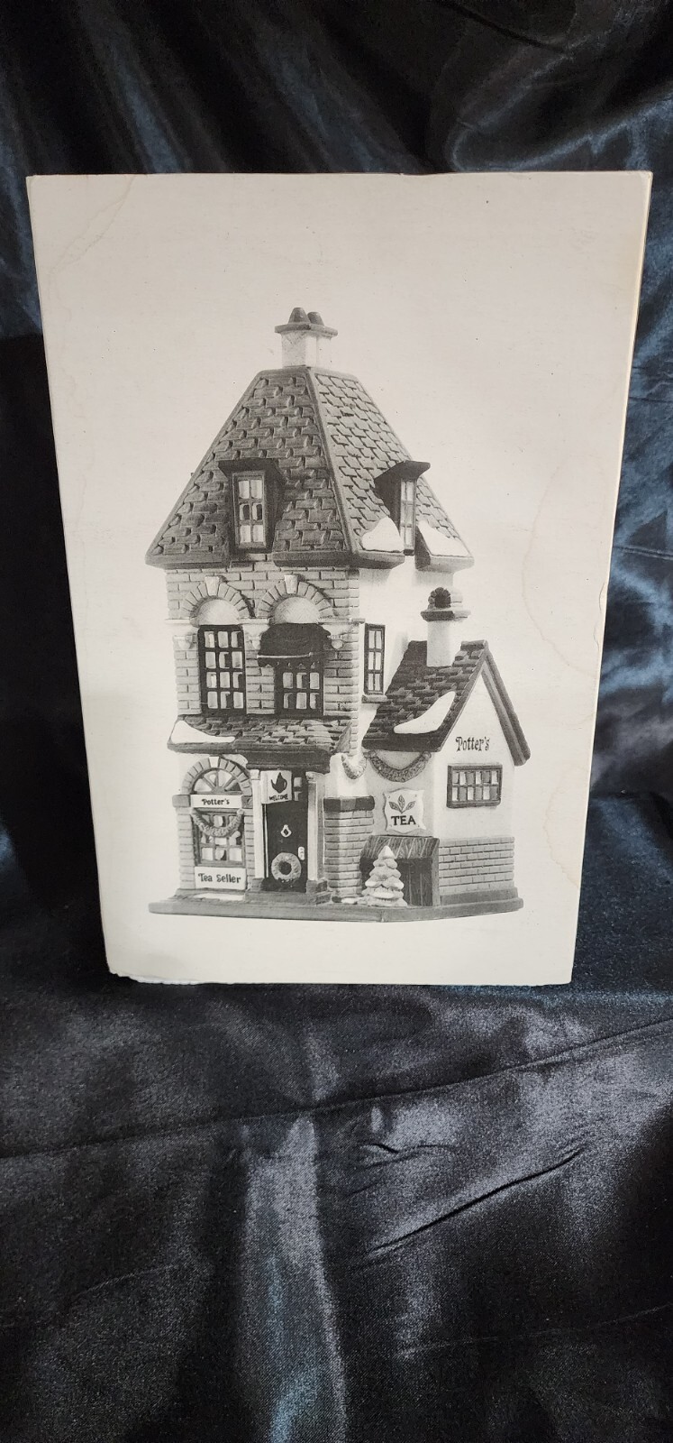 Dept 56 Christmas In The City “Potters Tea Seller” #5880-7 Item#275