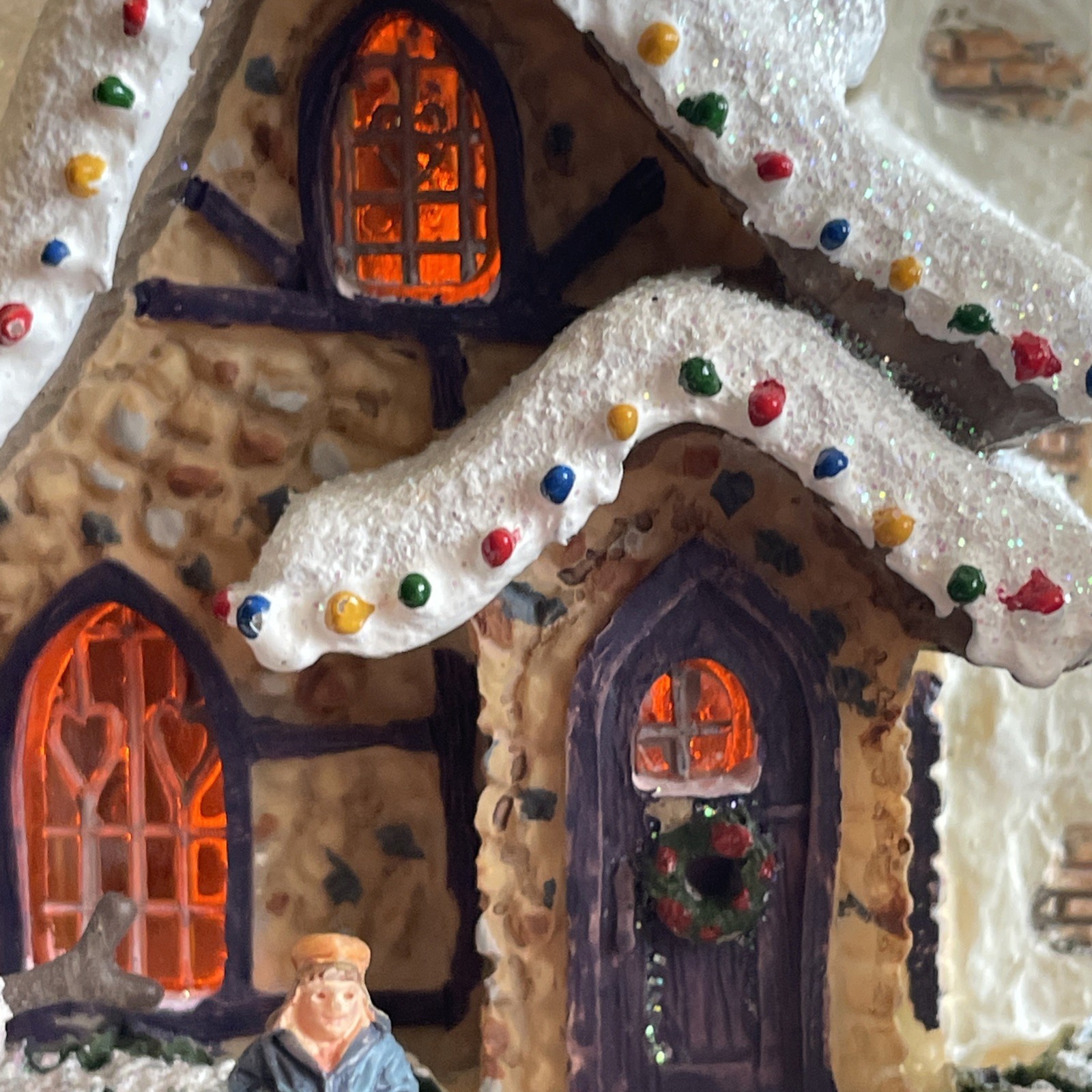 2006 Thomas Kinkade Christmas Village Sweetheart Cottage Teleflora Works