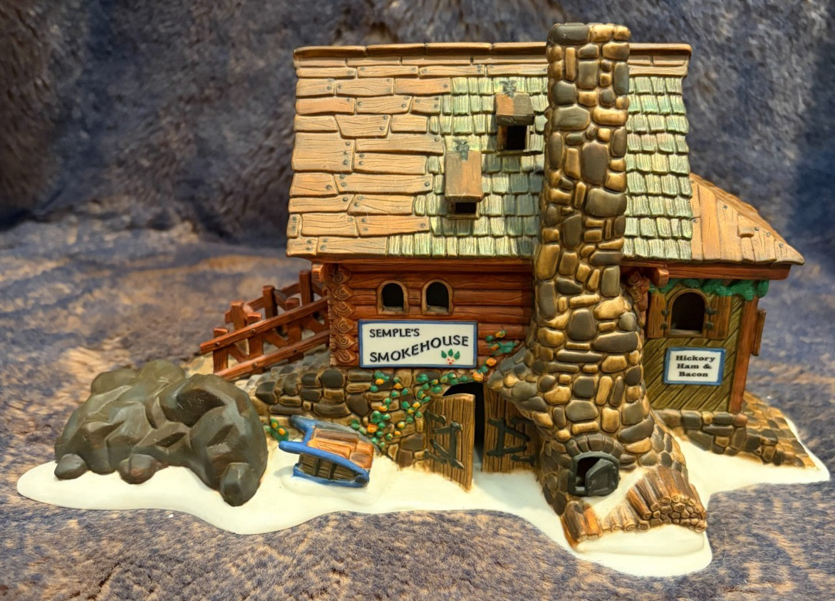 Department 56 Semple’s Smokehouse #56580 New England Village – w/ BOX