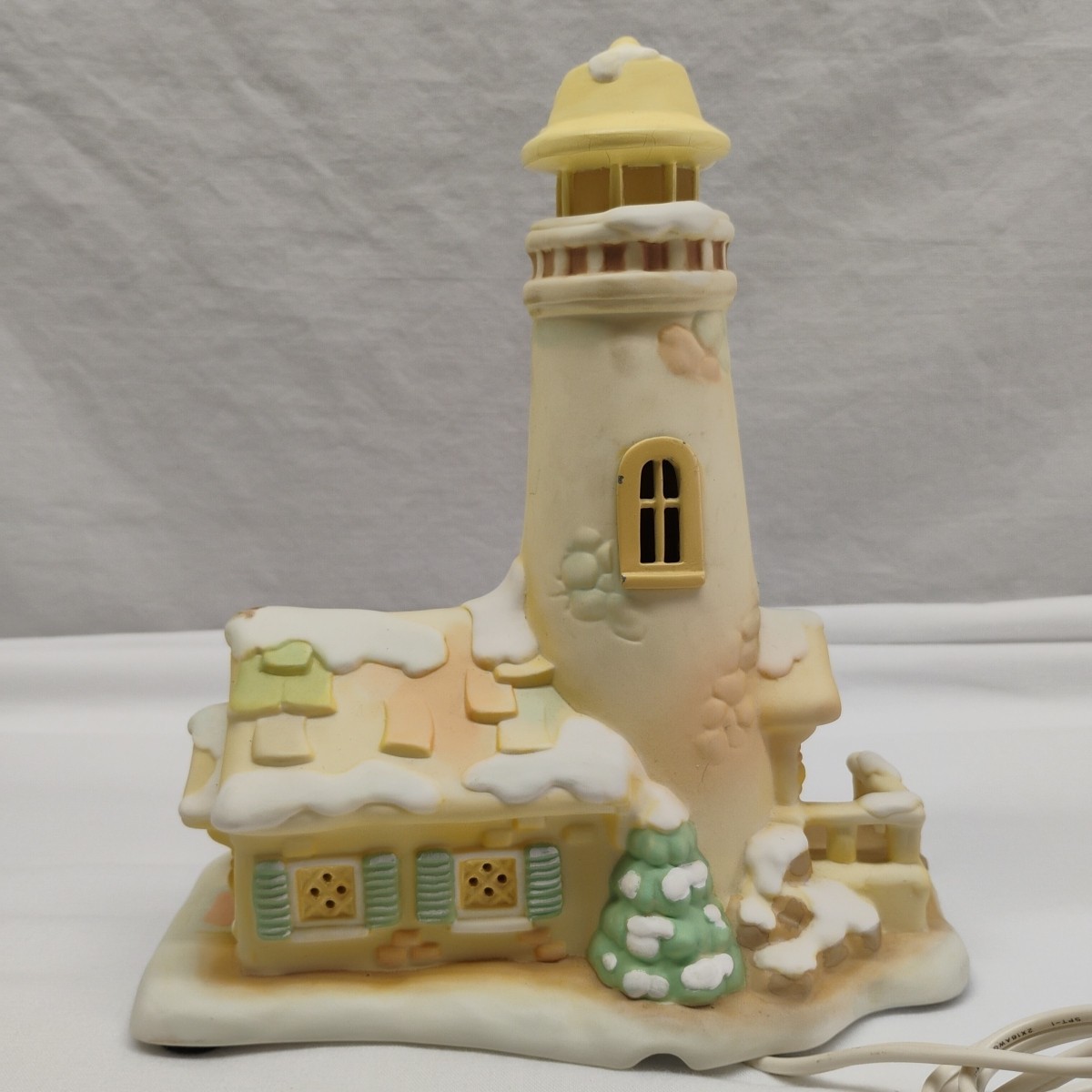 1994 Helen Steiner Rice Windows of Gold Inspiration Point Lighthouse Light