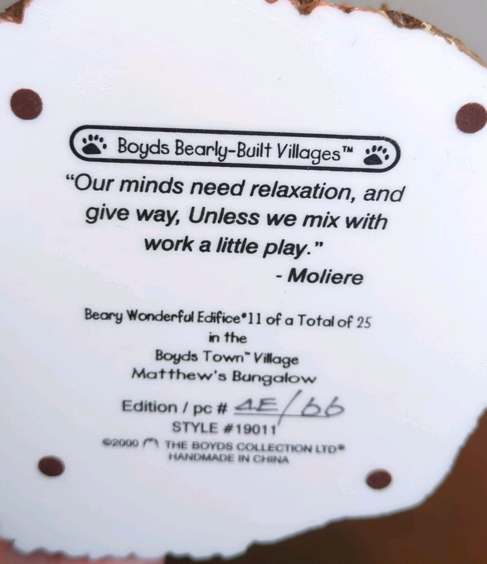 Boyds Town Village “Matthew’s Bungalow” Bearly-able Construction Co. Figurine