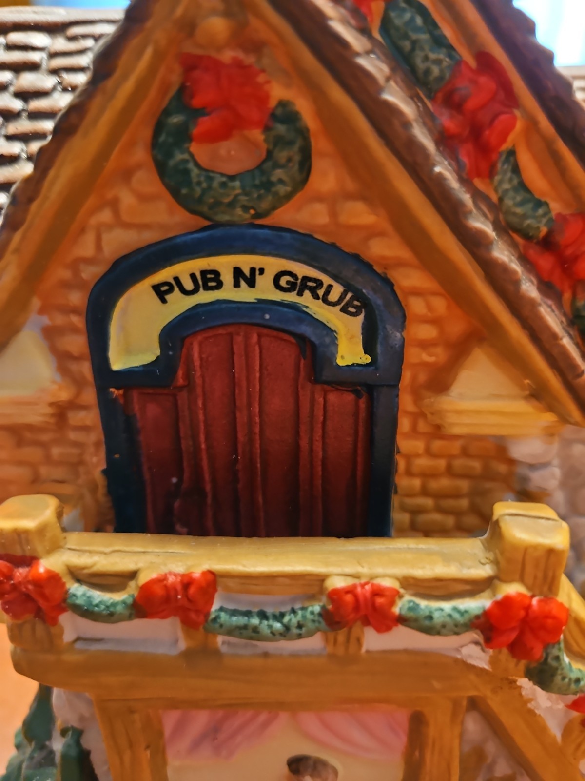 2005 Porcelain Lighted Christmas Village House / Pub & Grub