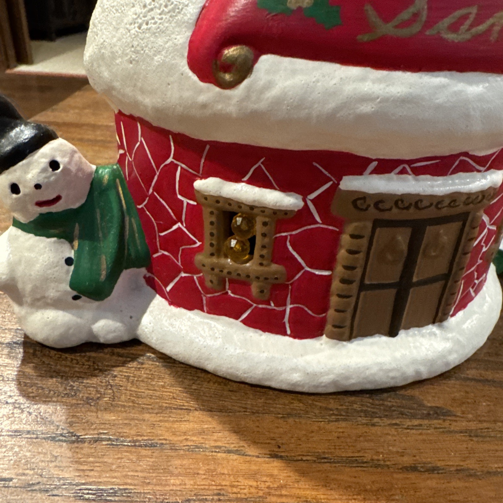 Vintage CERAMIC Igloo Christmas HOUSE Lighted Tress Snowman Christmas Village