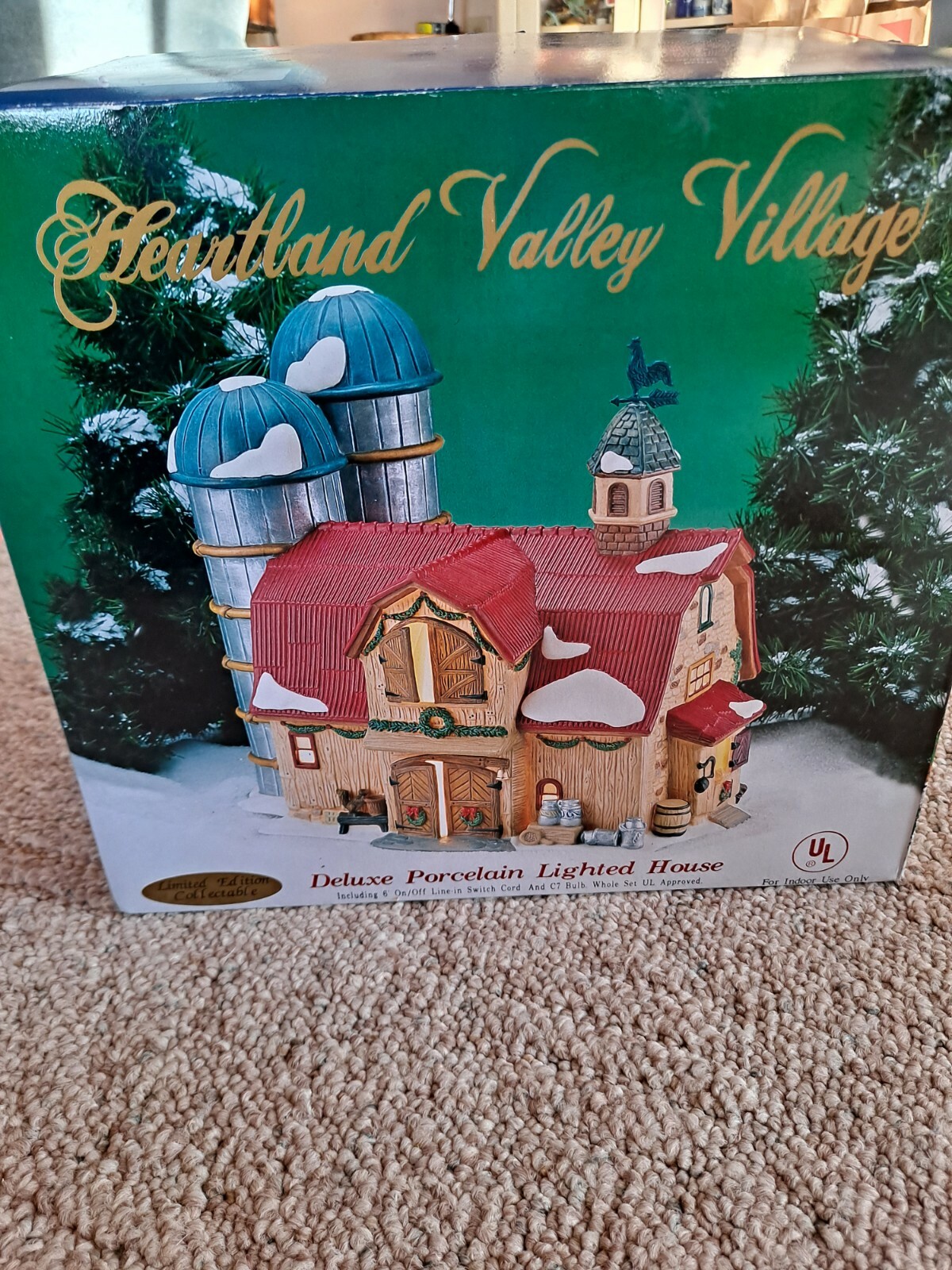 Heartland Valley Village BARN with 2 SILOS Lighted Christmas House 2001 NICE