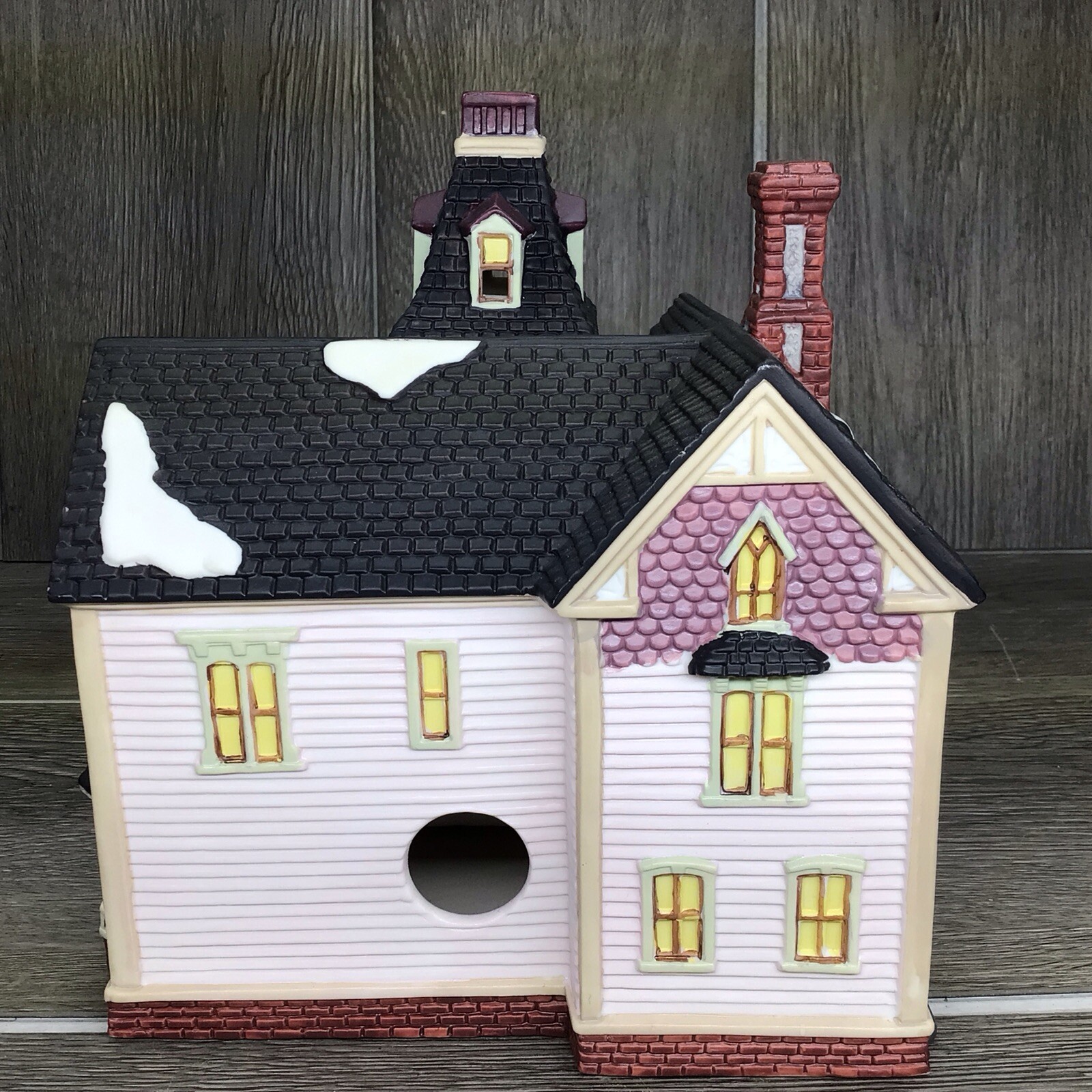 Dickens’Collectables, Victorian Series, The Pink House- Lighted House