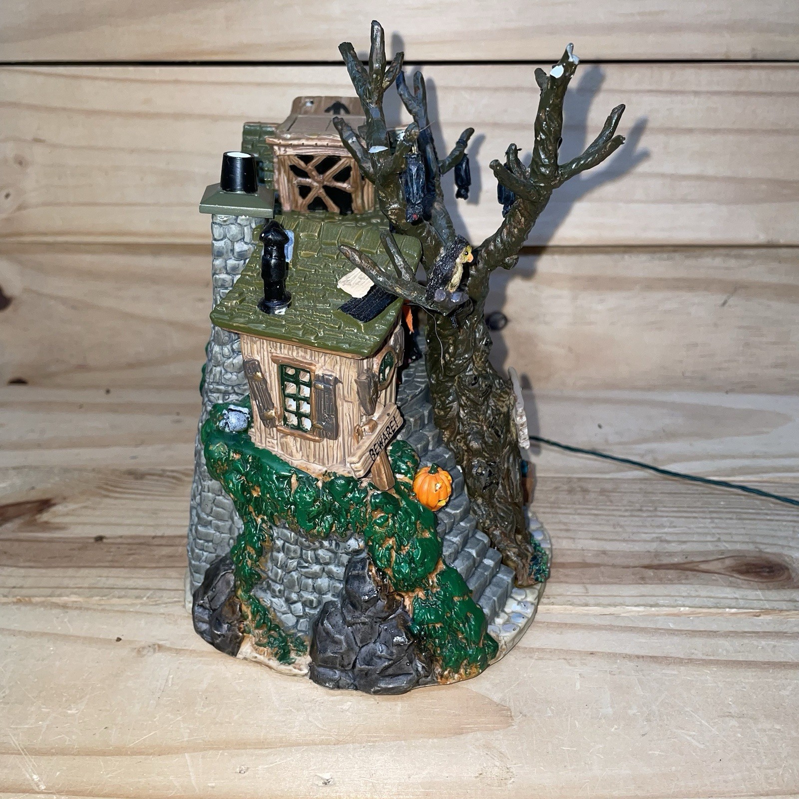 Chipped Lemax Spooky Town Witch’s Lair Lighted Musical Halloween House 45003