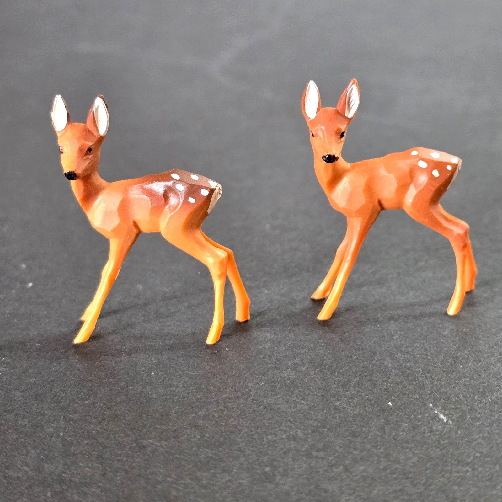 Miniature Plastic Deer Fawns 1″ x 1.5″ Christmas Village Accessory Crafting