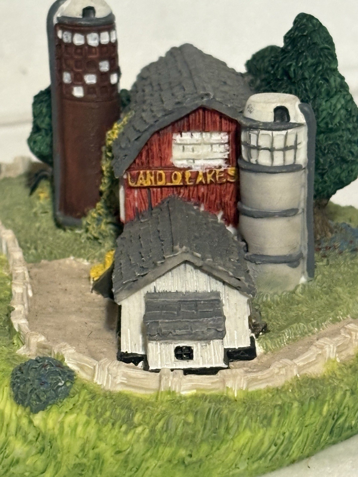 Land O’ Lakes Farm 1992/ F.Lawrence R.D.Z. Limited Edition # 3131