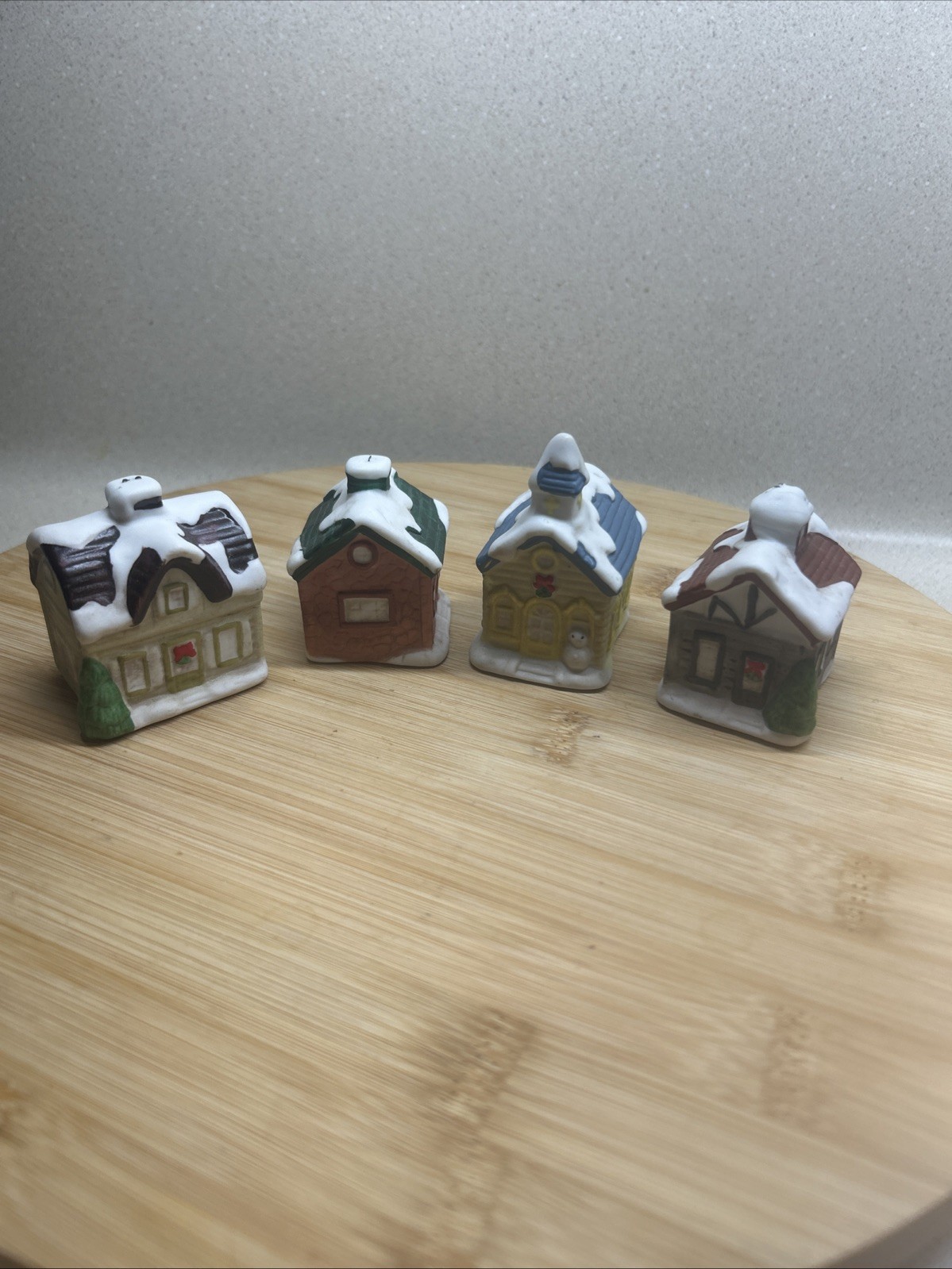 Miniature Home Interior HOMCO 5555 Christmas Village Houses Church Vintage