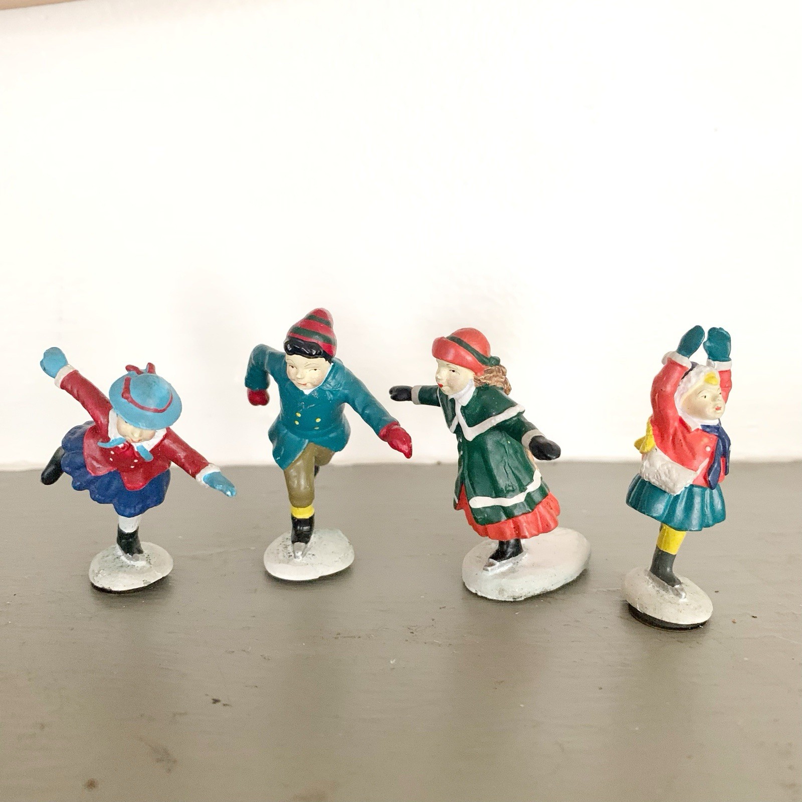 Dept 56 Village Animated Skating Pond 4 Replacement Skaters Figurines