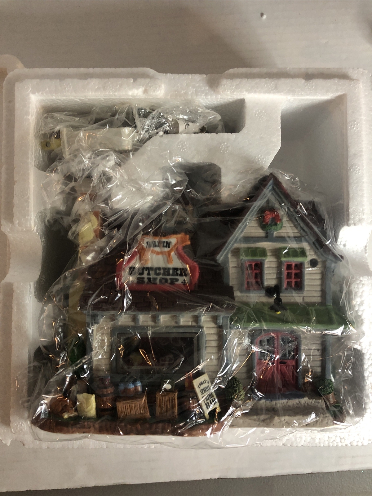 Lemax Enchanted Forest Arpin Butcher Shop Lighted Christmas Village House READ