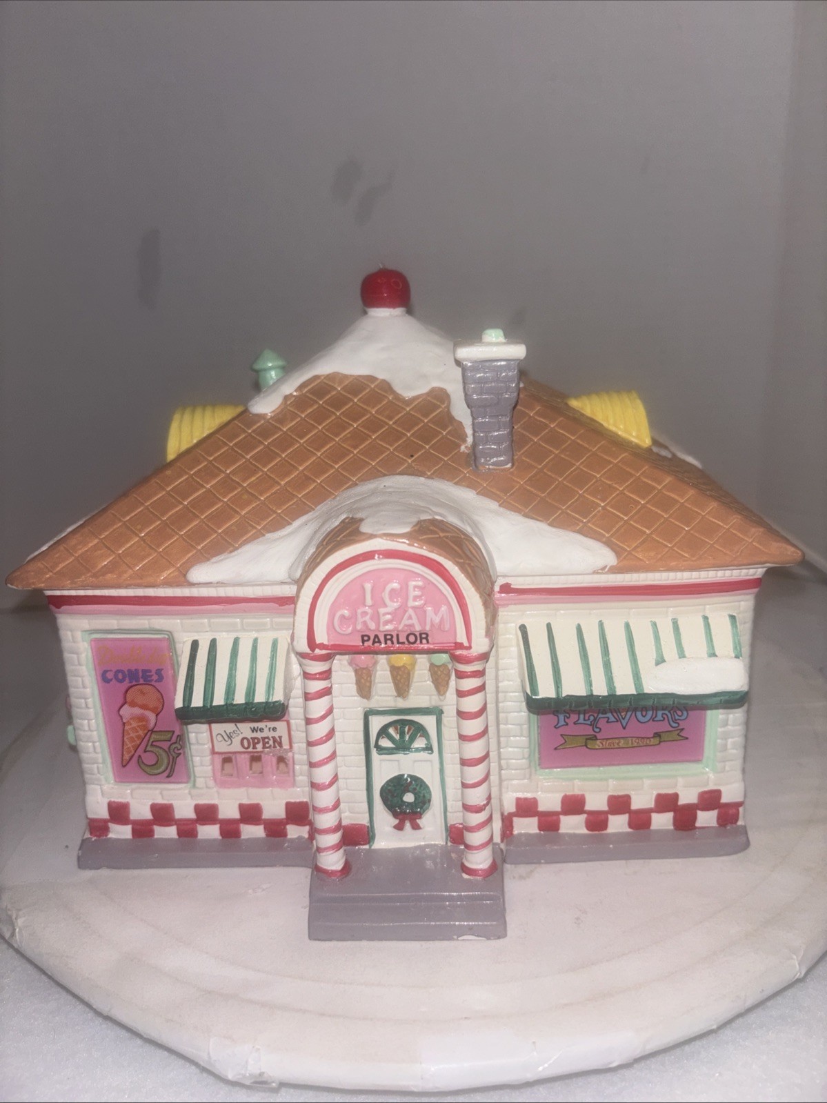 DEPT 56 “56 FLAVORS ICE CREAM PARLOR” ~ **ORIGINAL SNOW VILLAGE** RARE PIECE !!!