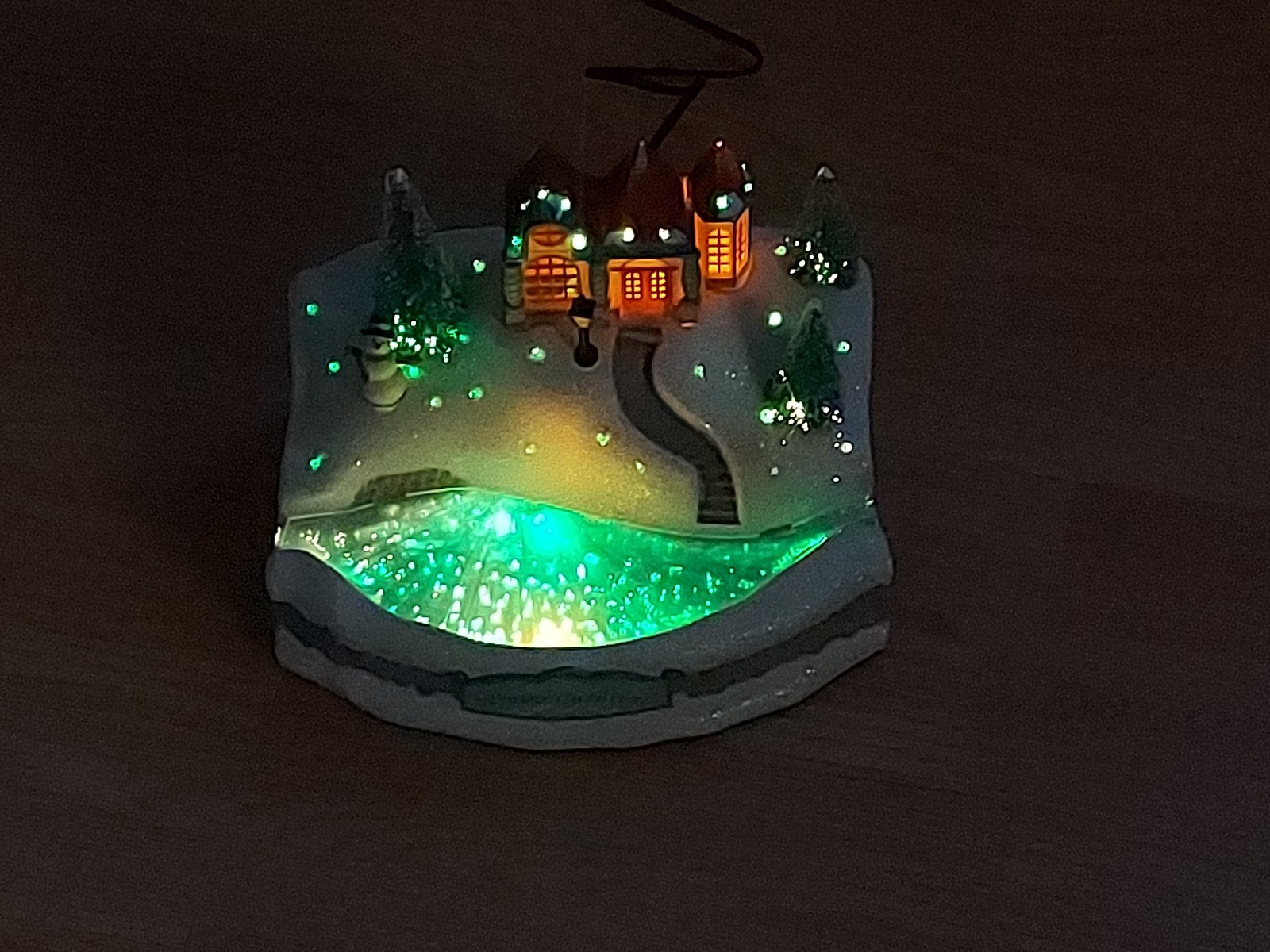 Avon Winter Carnival 2005 Christmas Fiber Optic Skating Pond Christmas NEW