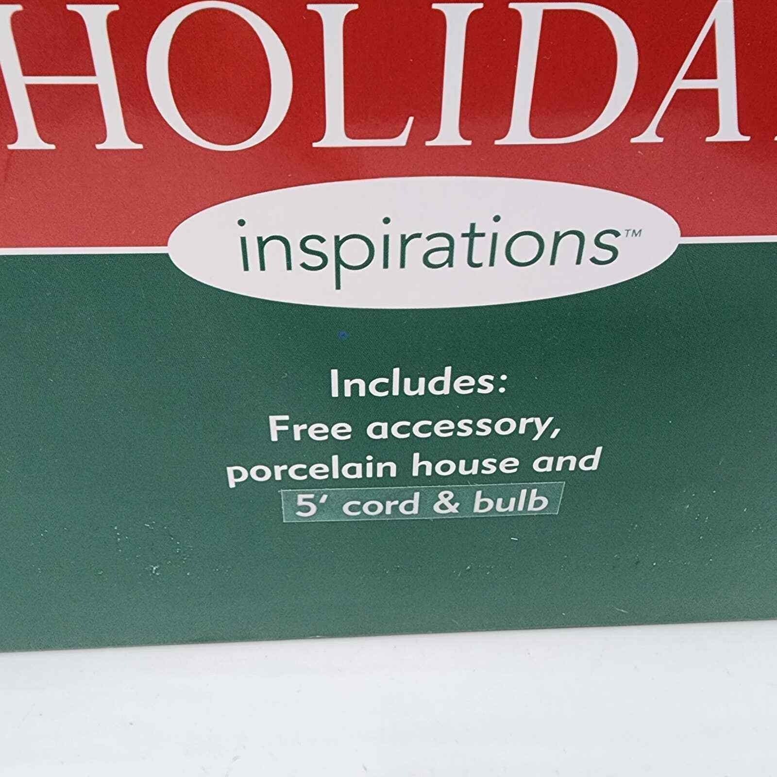 Holiday Inspirations Towne Series Holly & Ivy Flower Shop