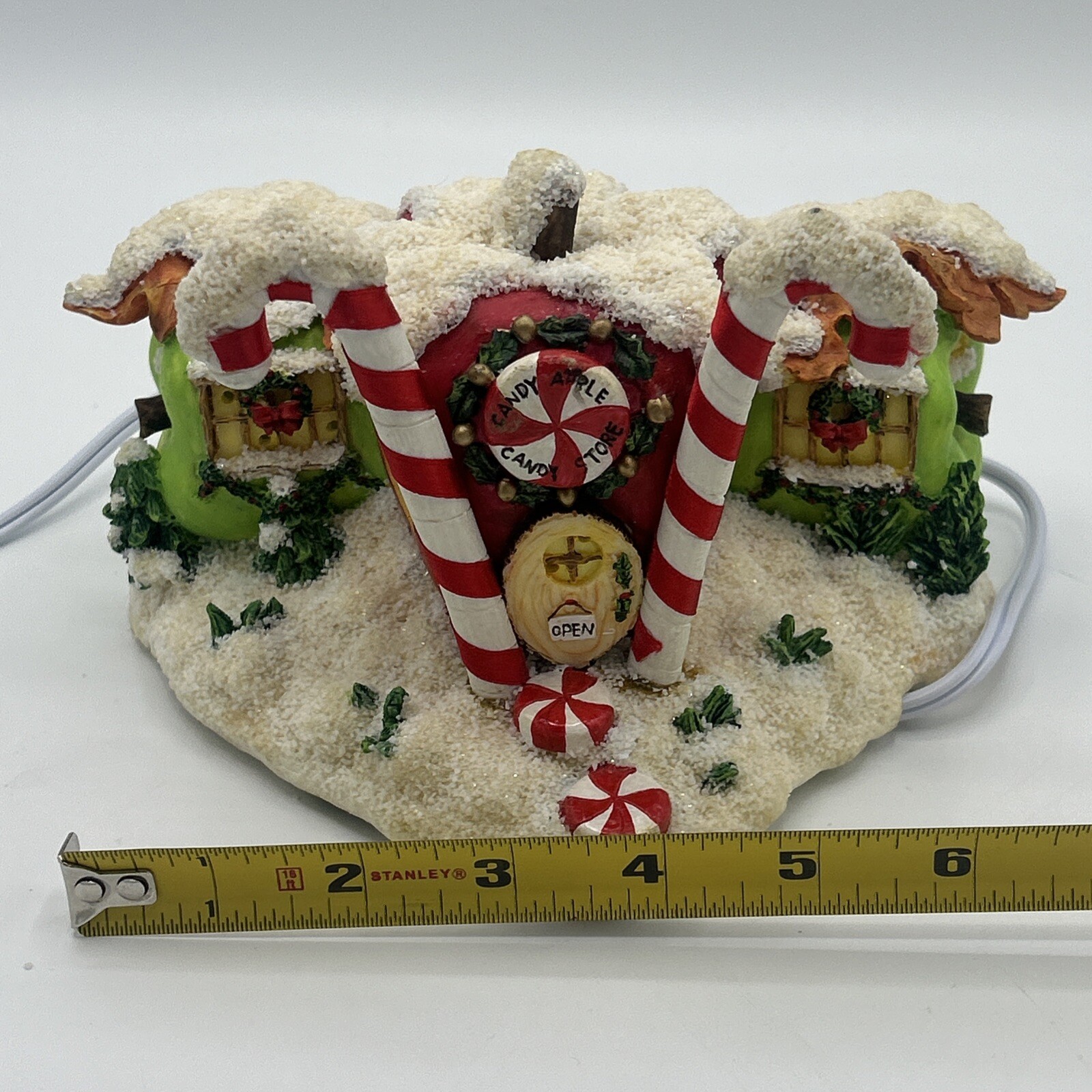 VTG Charming Tails Candy Apple Candy Store Silvestri Village Limited Edition