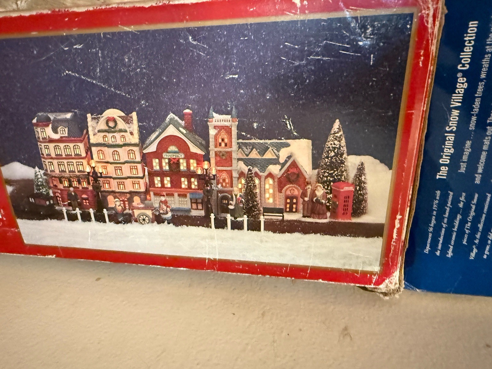 Dept 56 23 Pc Dickensvale Christmas Village Lighted RARE