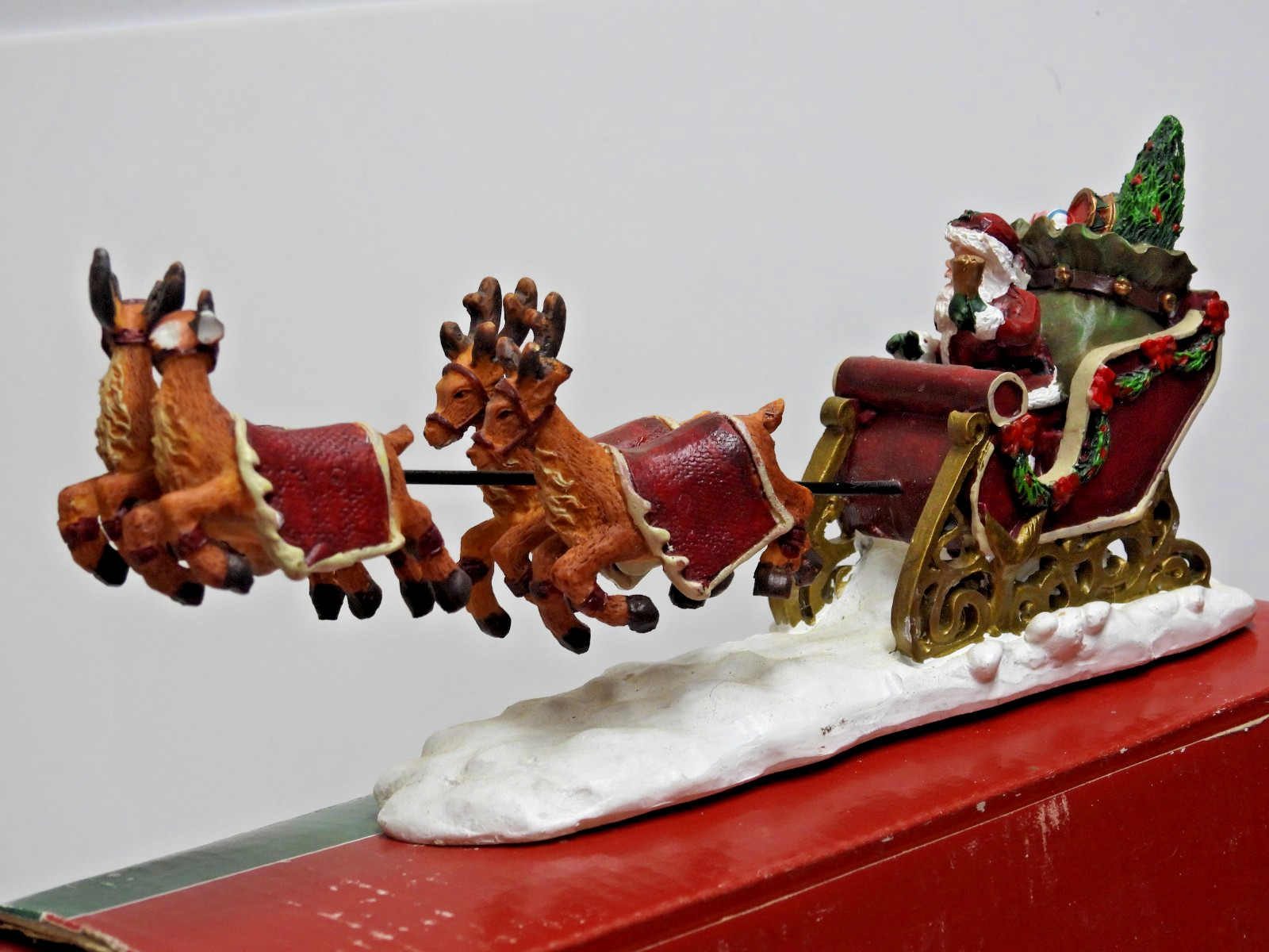 Holiday Inspirations Reindeers Can Fly Santa Sleigh Ride Christmas Decoration
