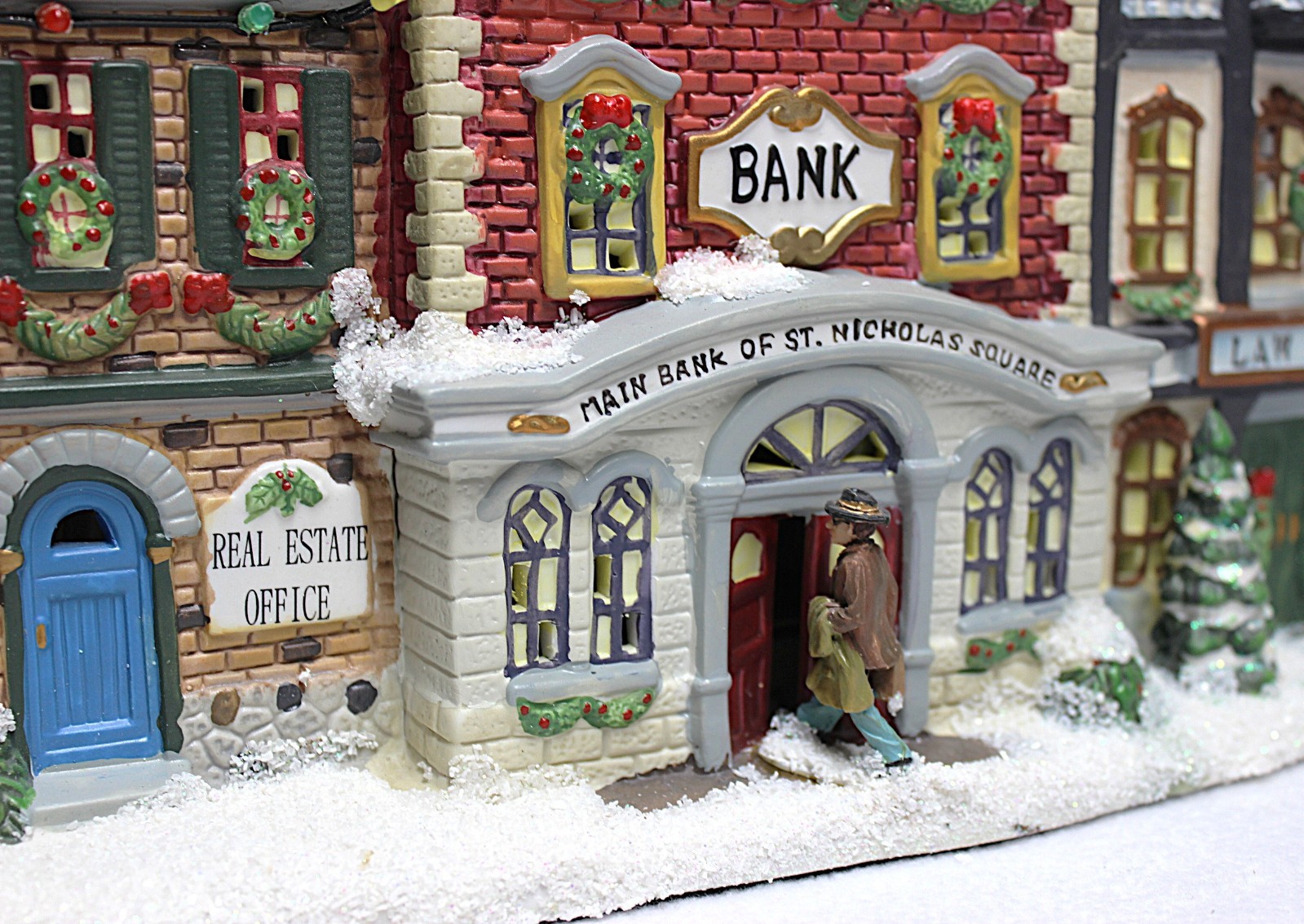 St. Nicholas Square Christmas Village Downtown Businesses Light W/ Box MINT Cond