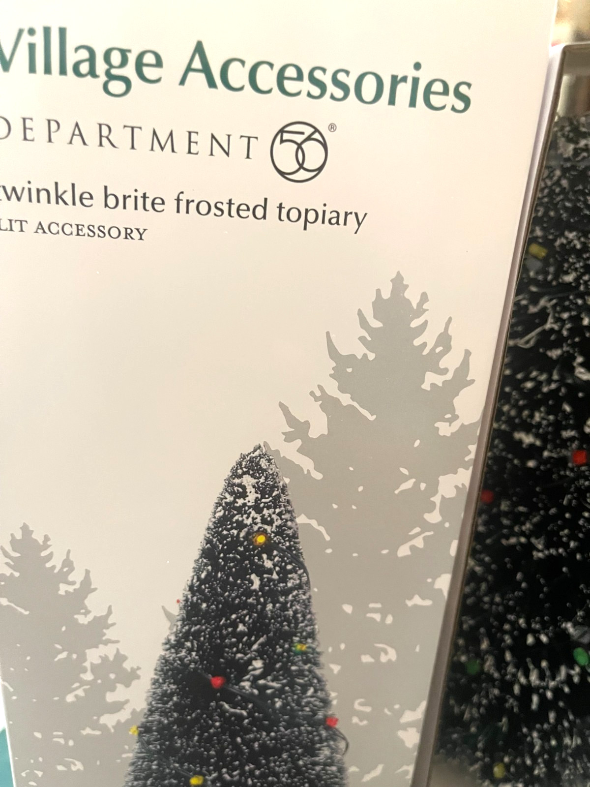 DEPT 56 VILLAGE ACCESSORIES TWINKLE BRITE FROSTED TOPIARY 810837 LIGHTS UP NEW