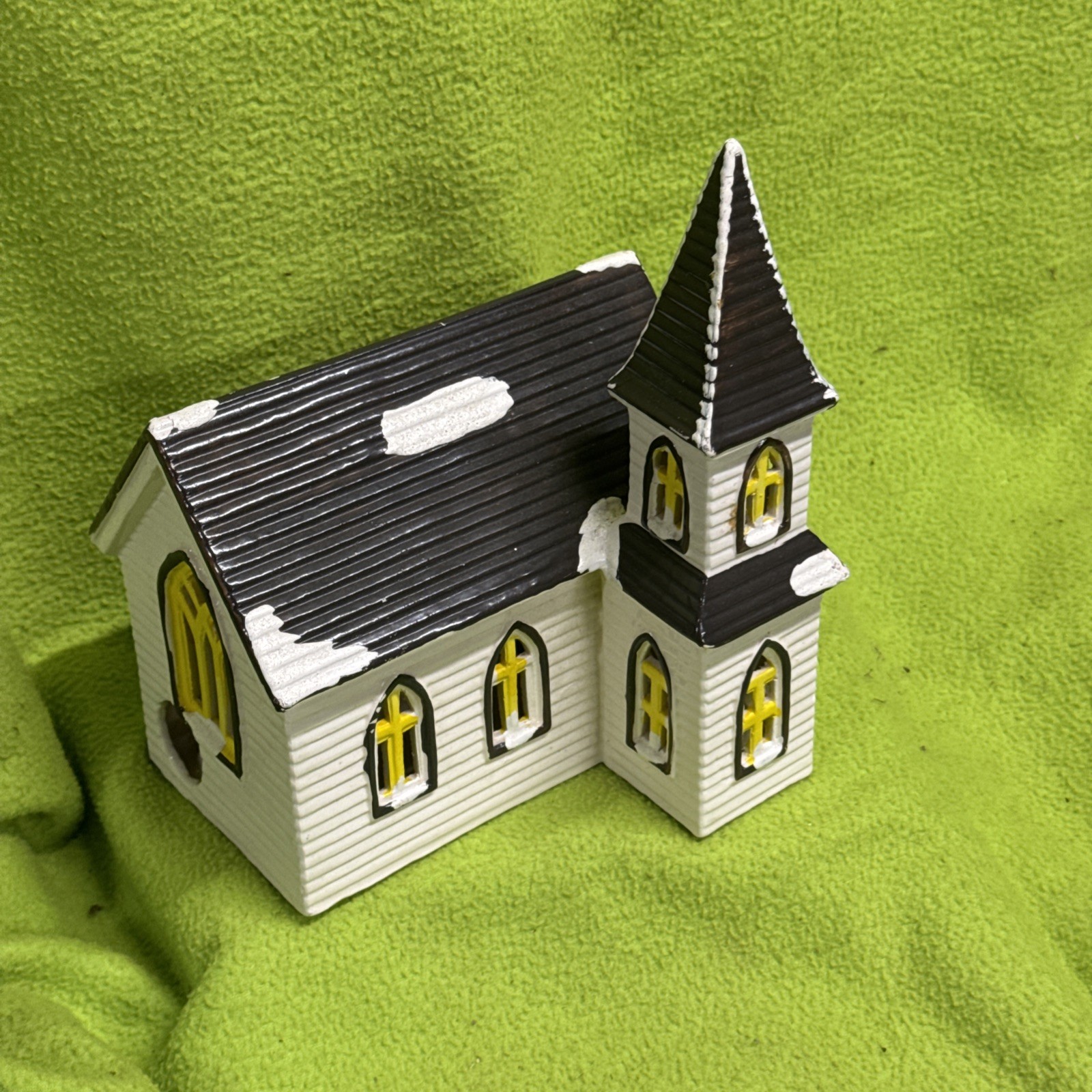 Dept 56 Snow Village Church of the Open Door 1986 Taiwan Lighted Building