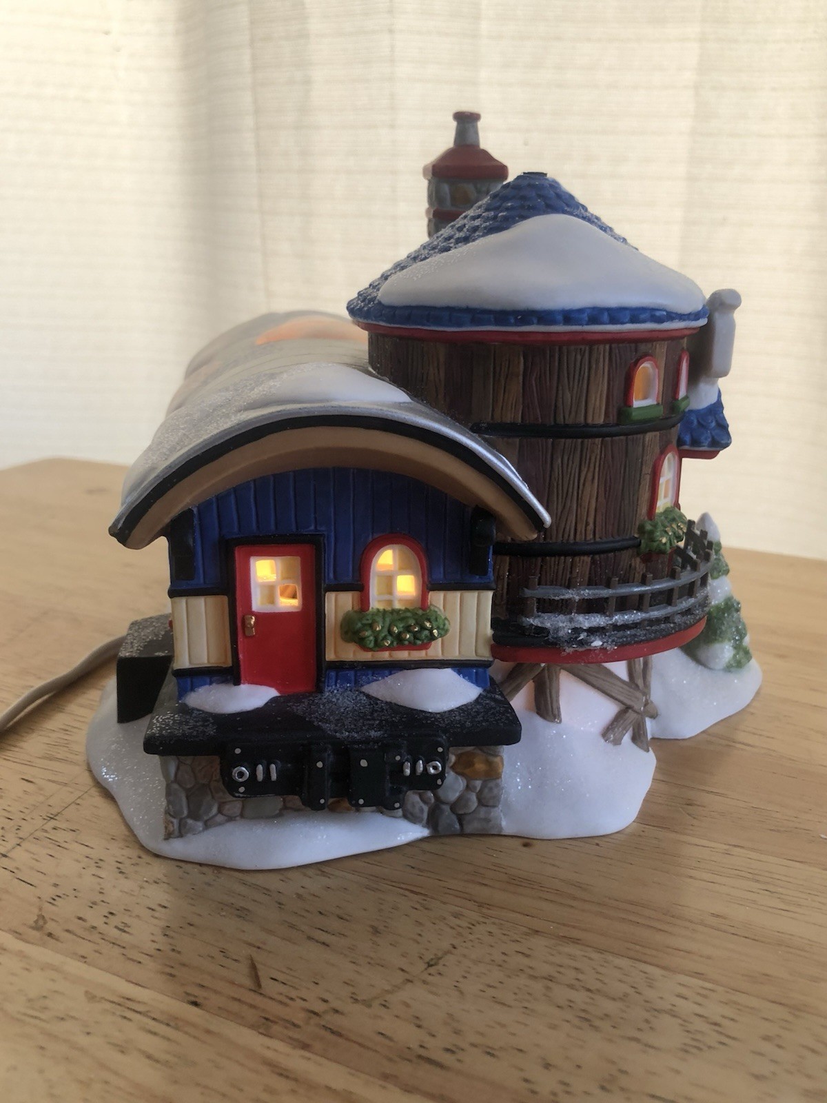 Dept 56 Art’s Hobbies & Crafts #56.56897 15th Anniversary Special Edition