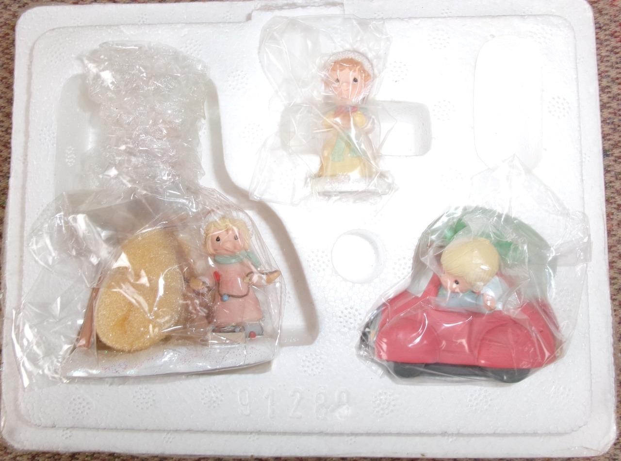 2003 Precious Moments Hawthorne Village “The Heart Of Christmas” 91289 Set Of 3