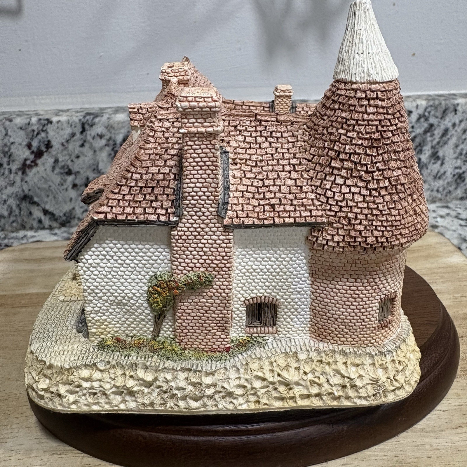 The Blue Bell Cottage By Malcolm Cooper – 1987 – Great Britain