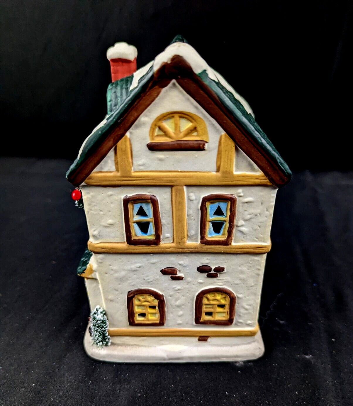Dickinsville Noma Collectables Porcelain Lighted House, Florist