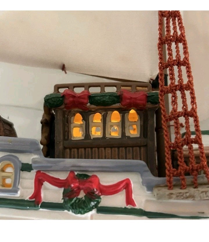 2005 Lemax Village Golden Eagle Schooner Boat Ship 54378 Lighted Table Accent